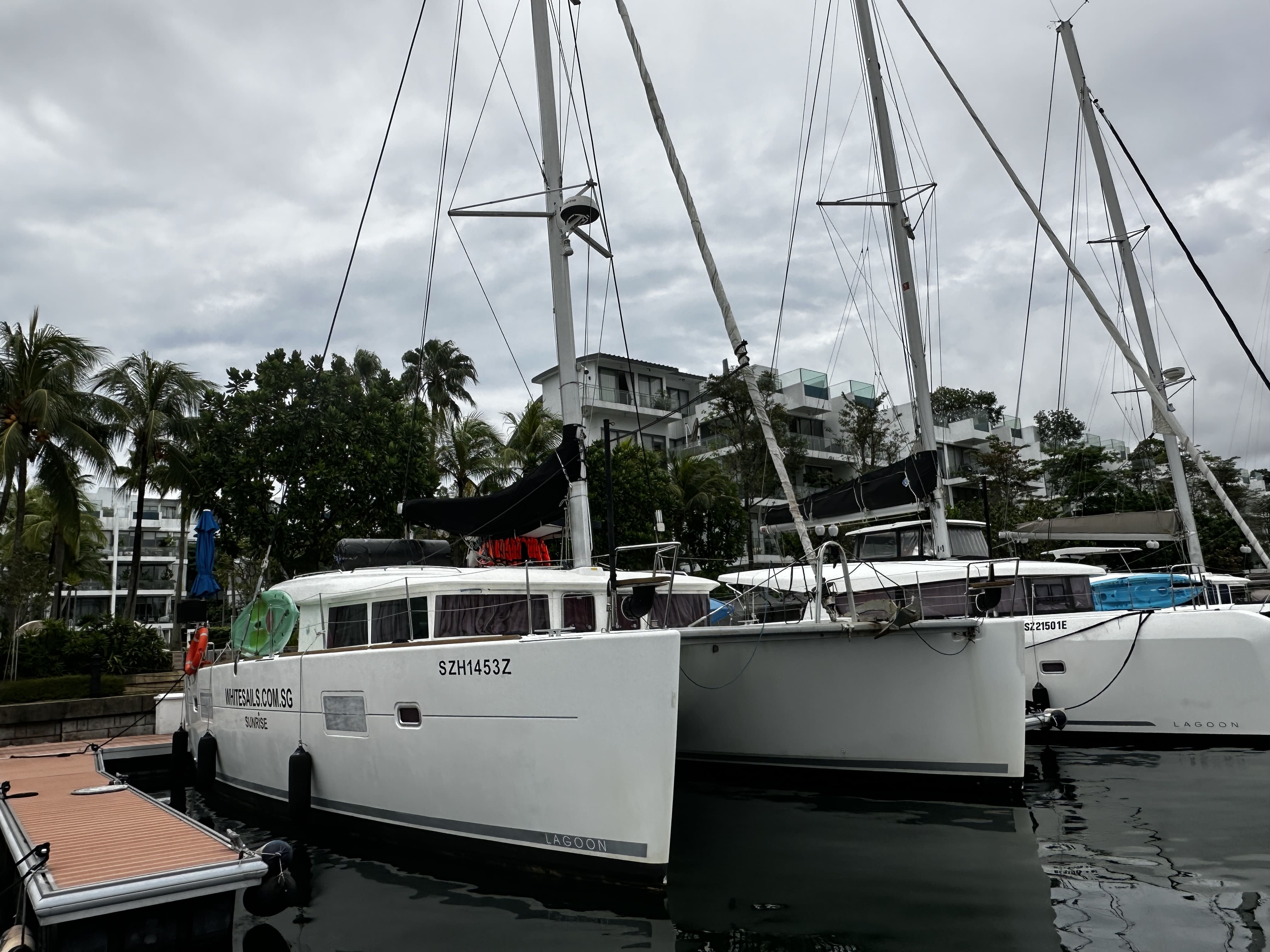 Lagoon 400 · 2010 en venta en Singapur — foto 1