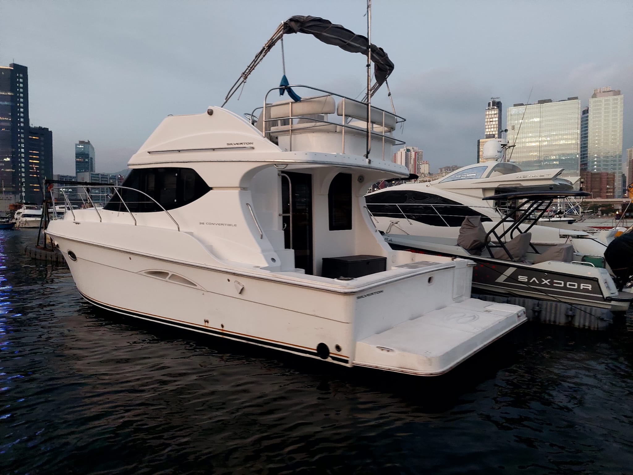 Silverton 36 · 2010 en venta en Hong Kong — foto 4