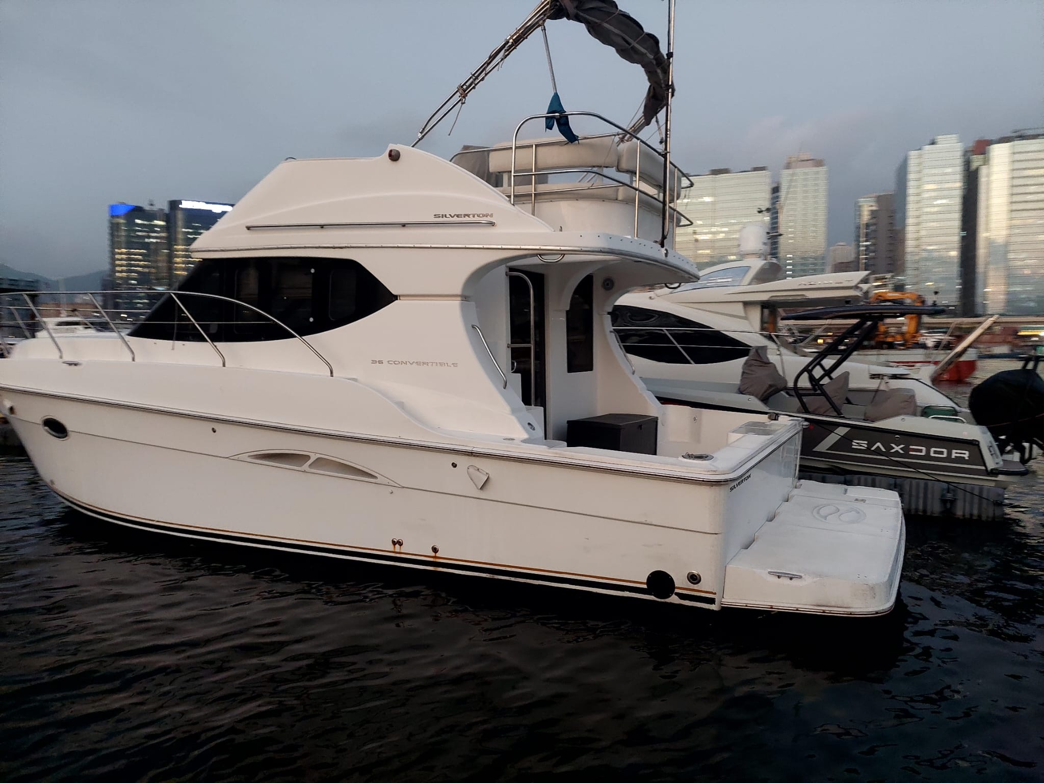 Silverton 36 · 2010 en venta en Hong Kong — foto 5