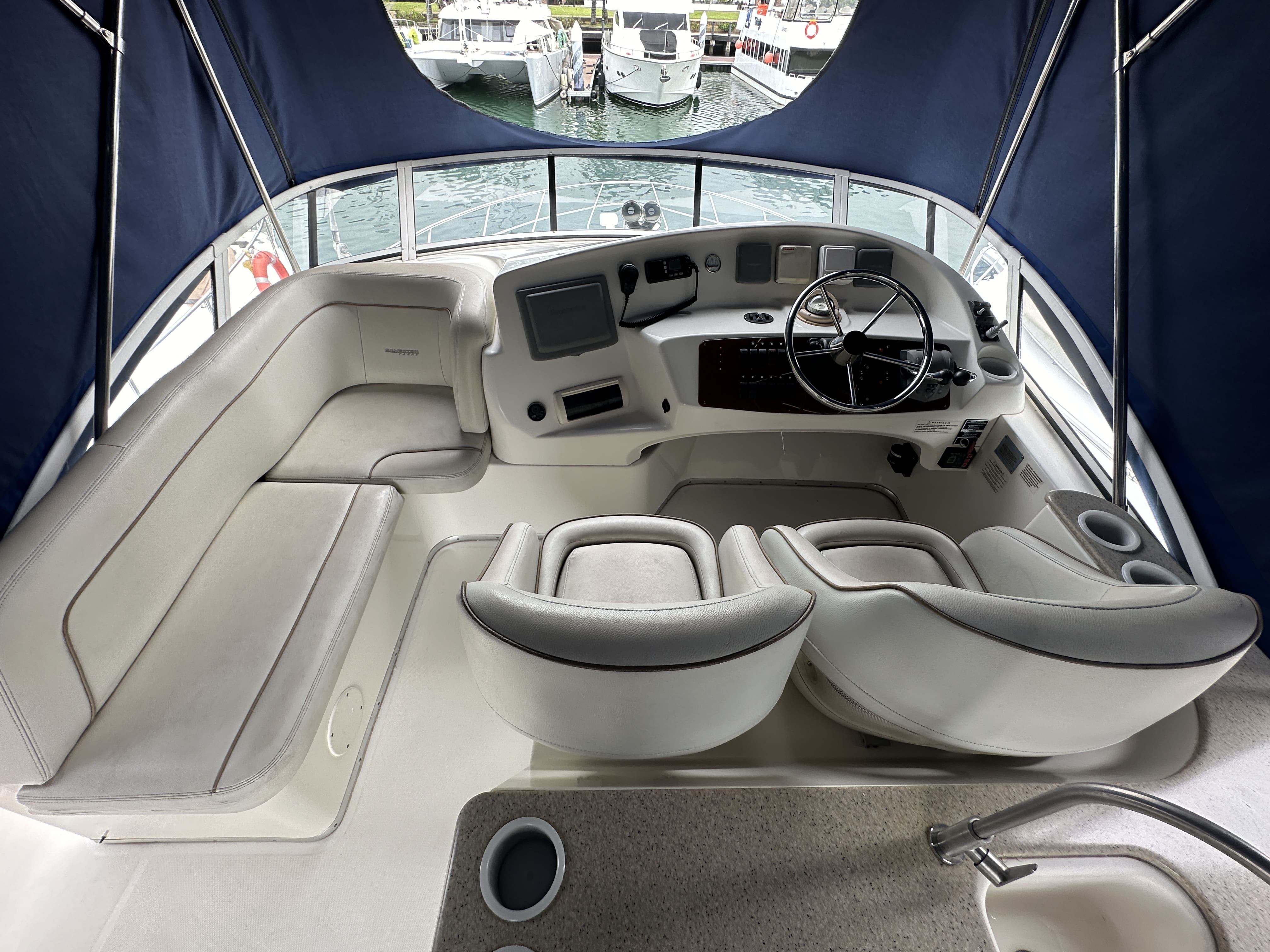 Silverton 43 Sport Bridge · 2007 in vendita in Singapore — foto 10