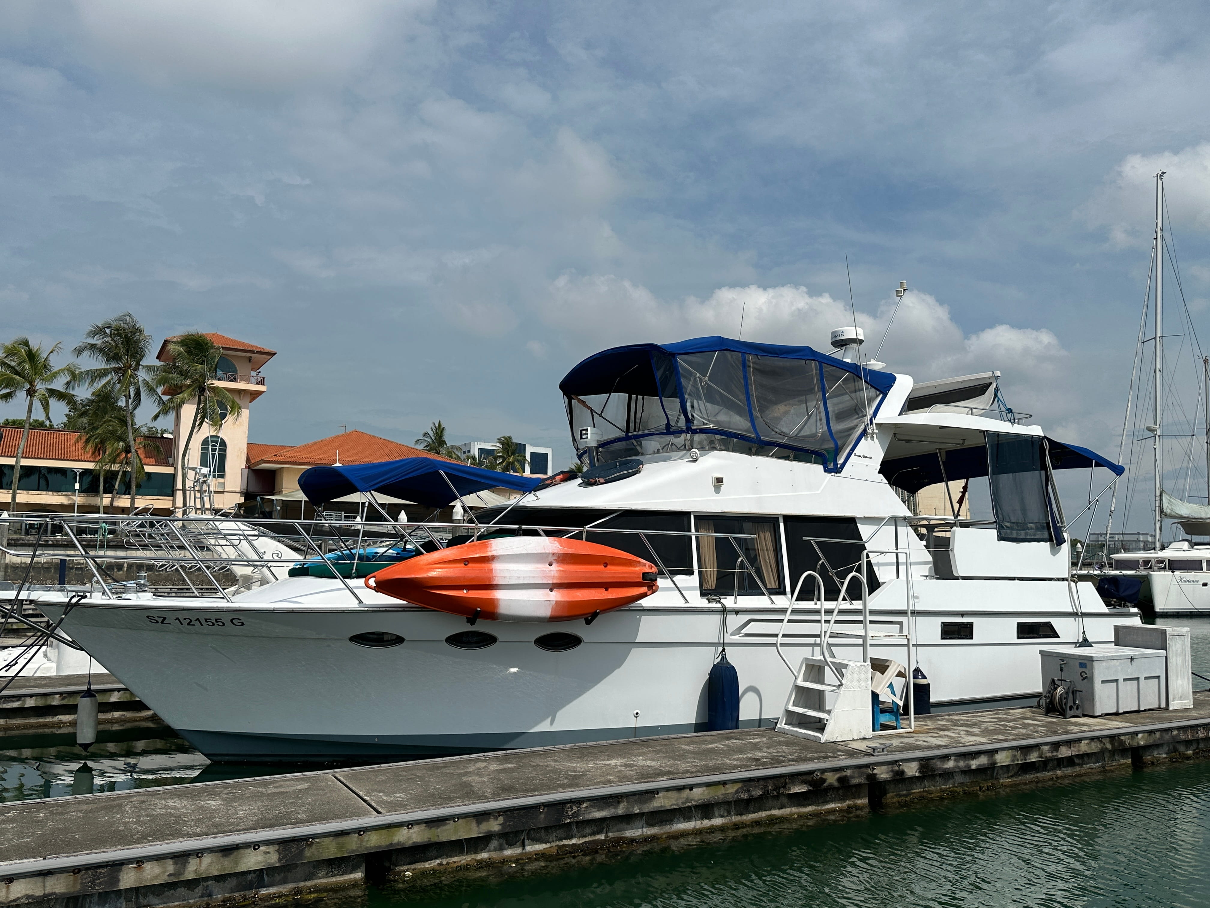 Ocean Alexander 460 · 1992 for sale in Singapore — photo 5