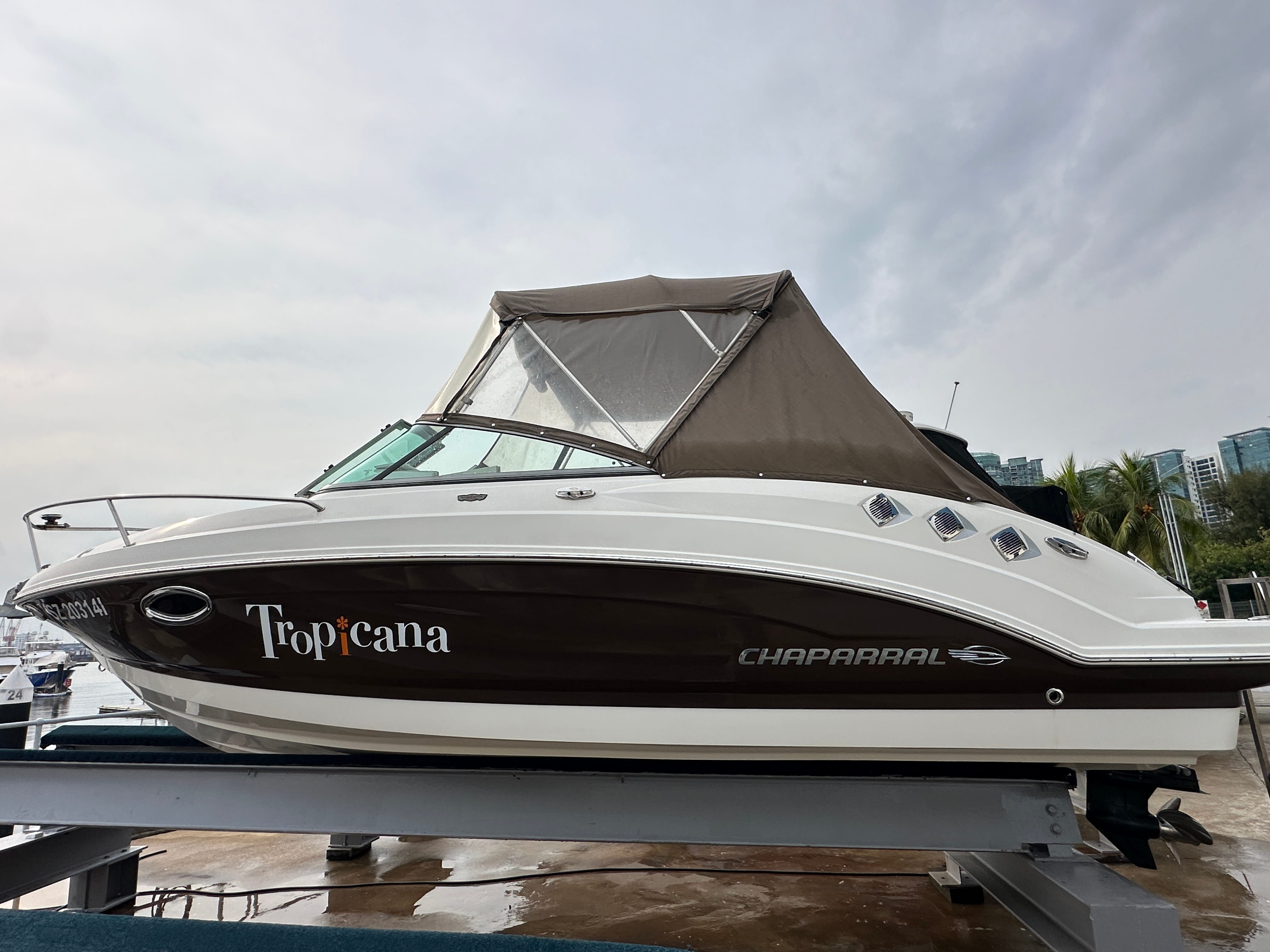 Chaparral 225 SSi · 2014 en venta en Singapur — foto 3