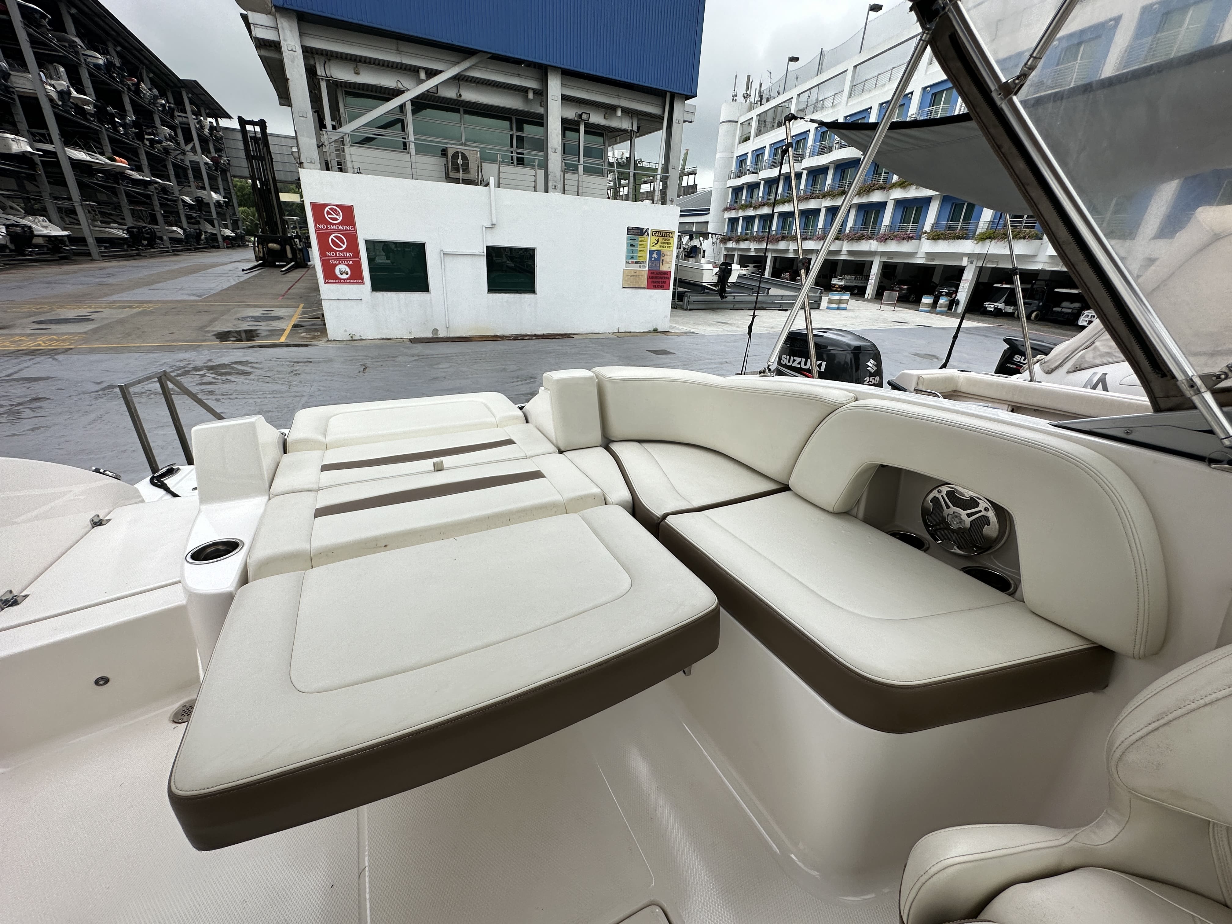 Chaparral 225 SSi · 2014 en venta en Singapur — foto 10