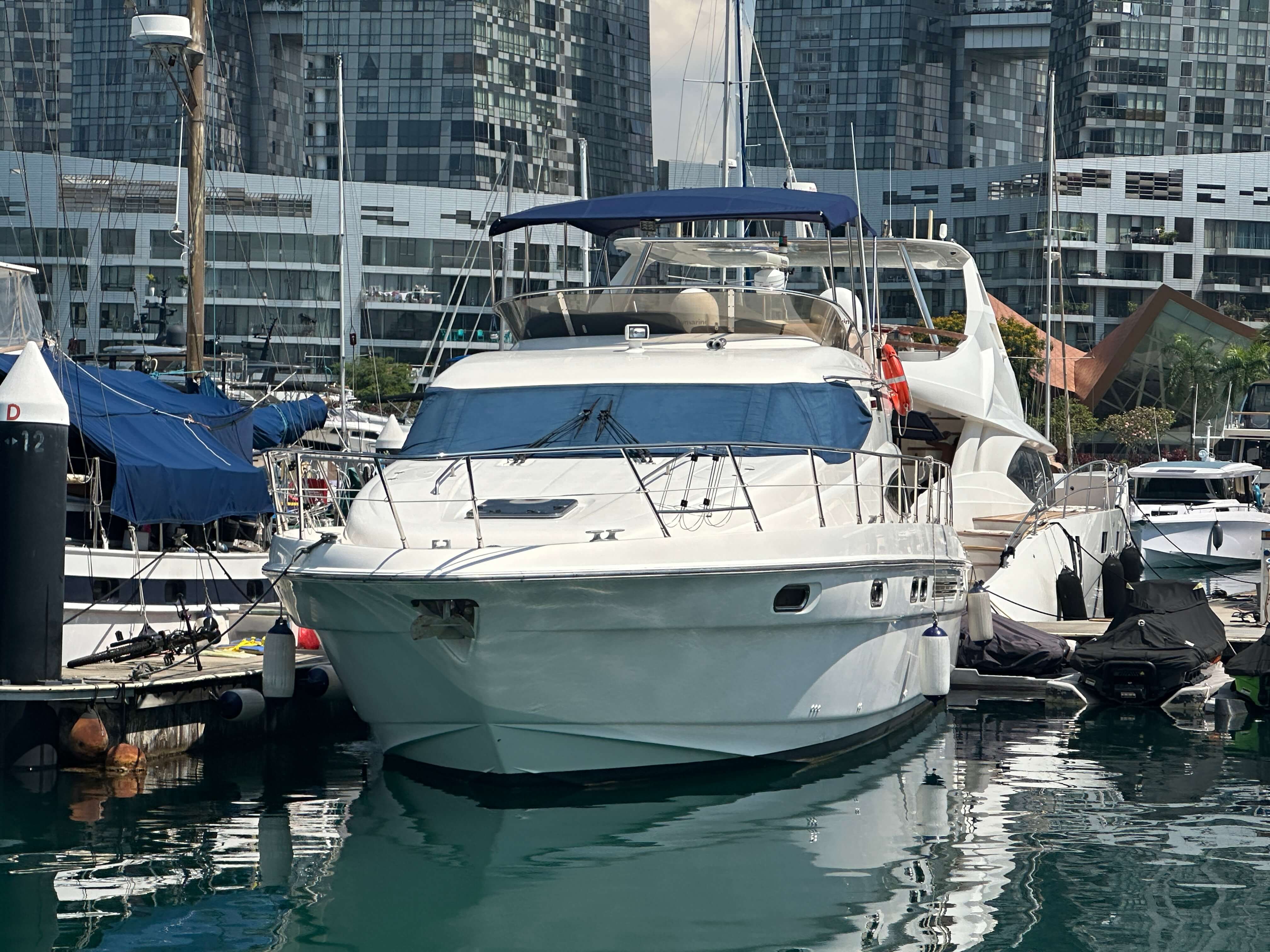 Sealine T52 · 2006 en venta en Singapur — foto 4