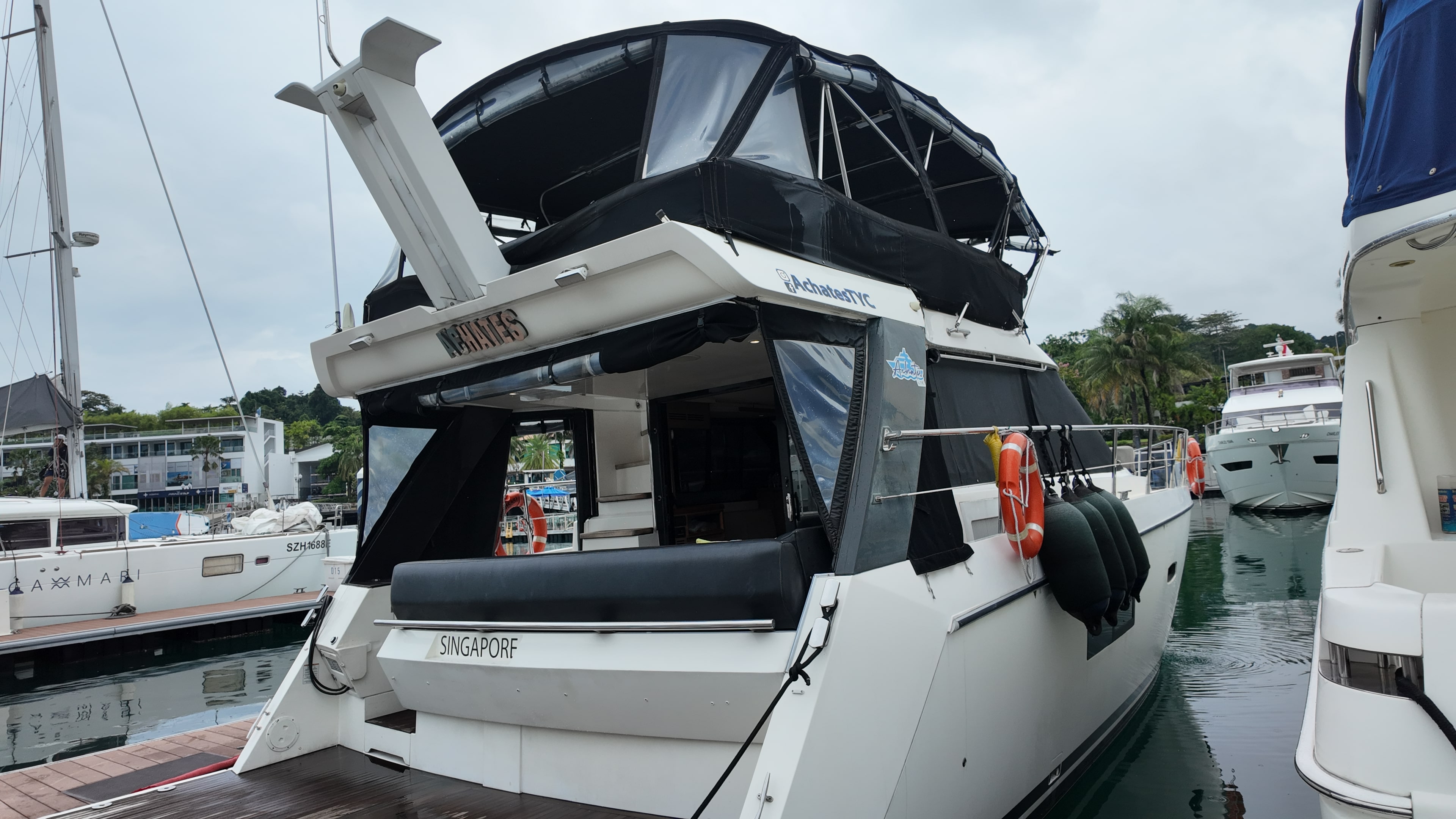 Sealine F42 · 2012 en venta en Singapur — foto 3