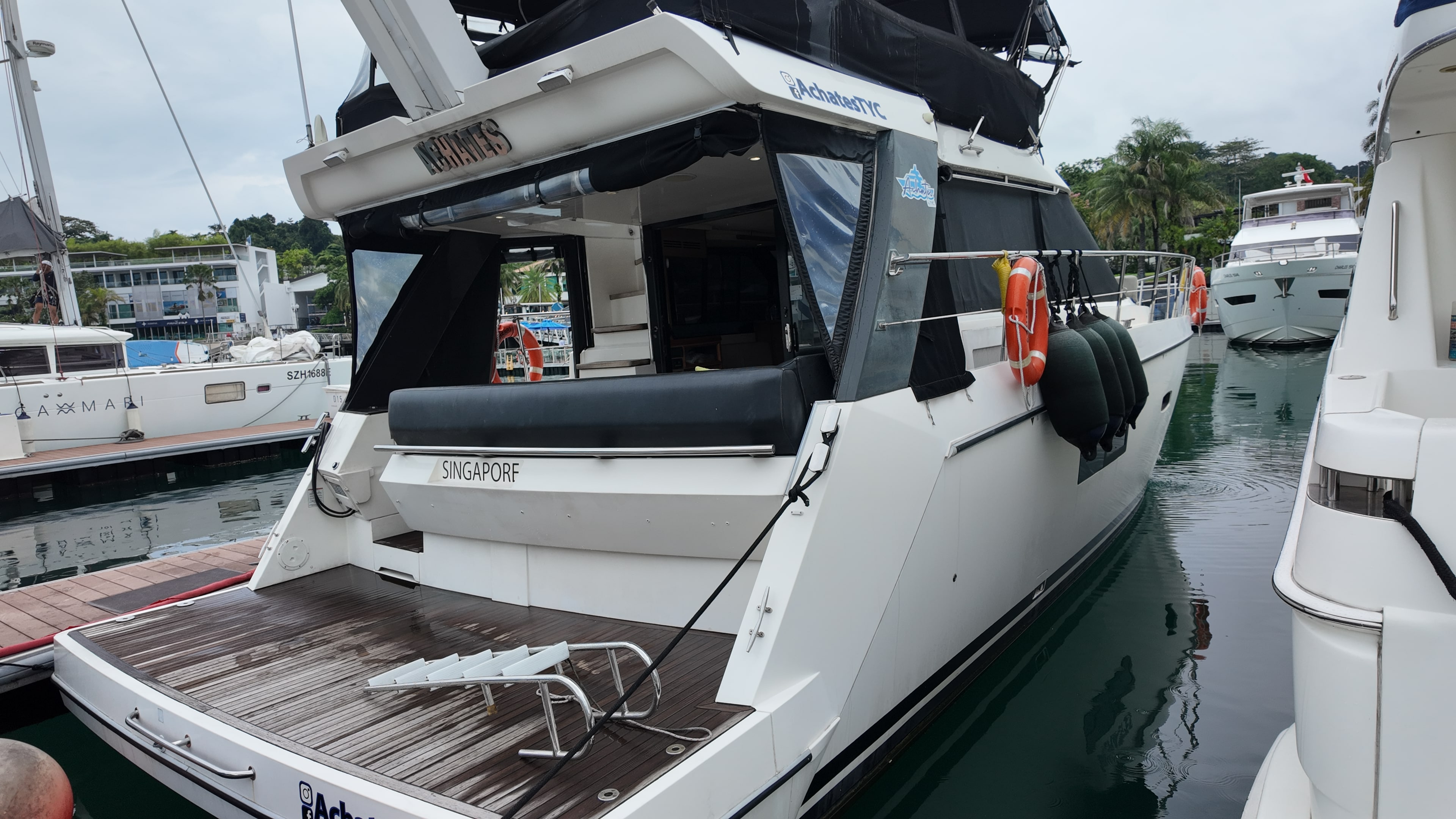 Sealine F42 · 2012 en venta en Singapur — foto 4