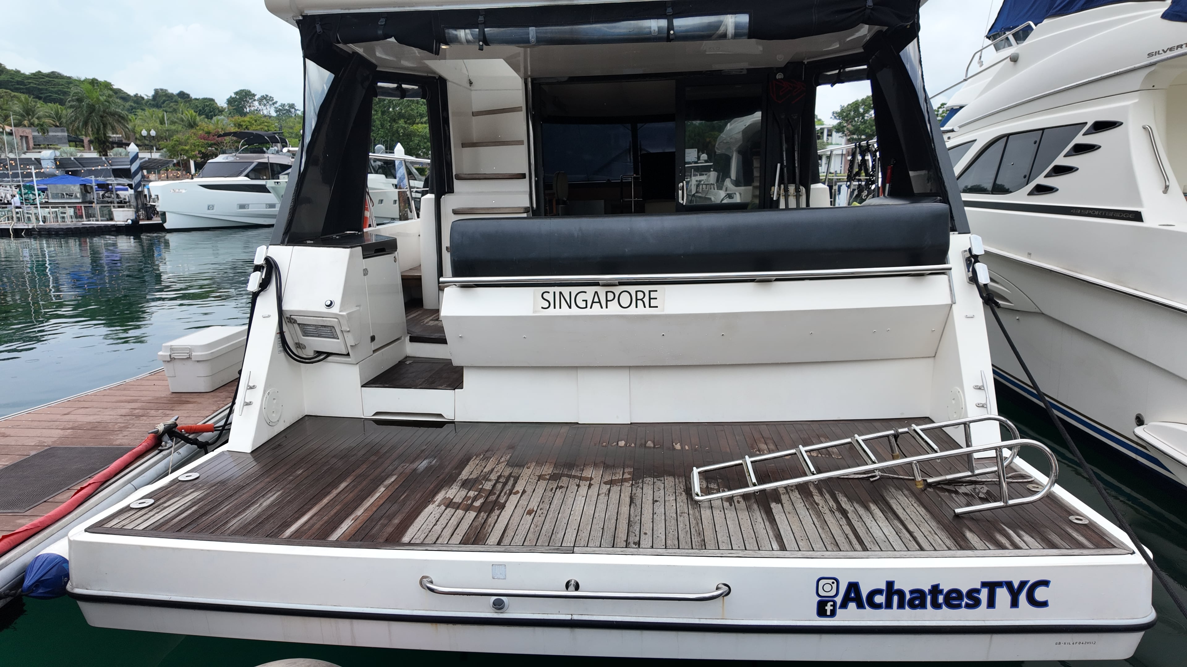 Sealine F42 · 2012 en venta en Singapur — foto 6