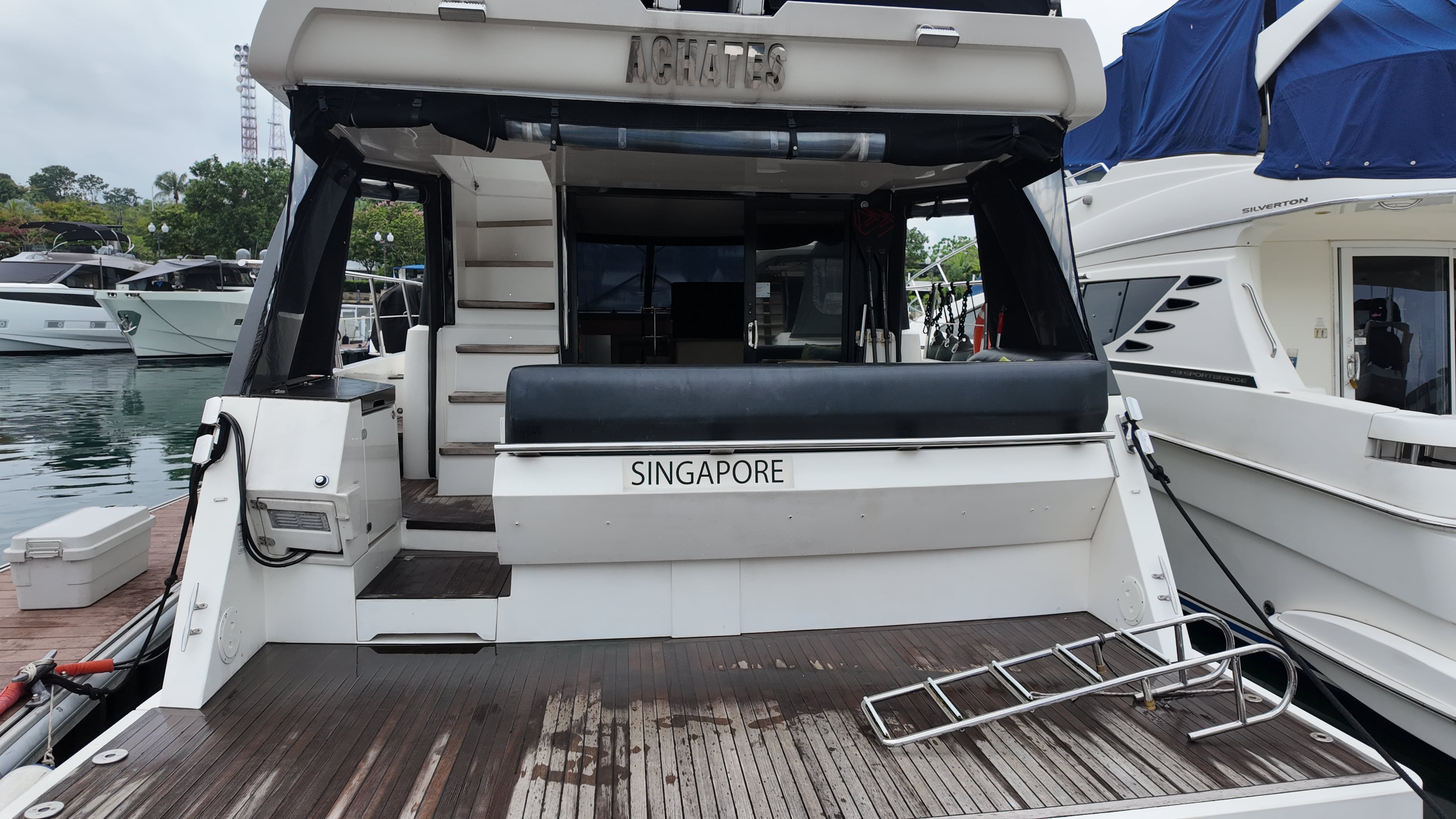 Sealine F42 · 2012 en venta en Singapur — foto 7