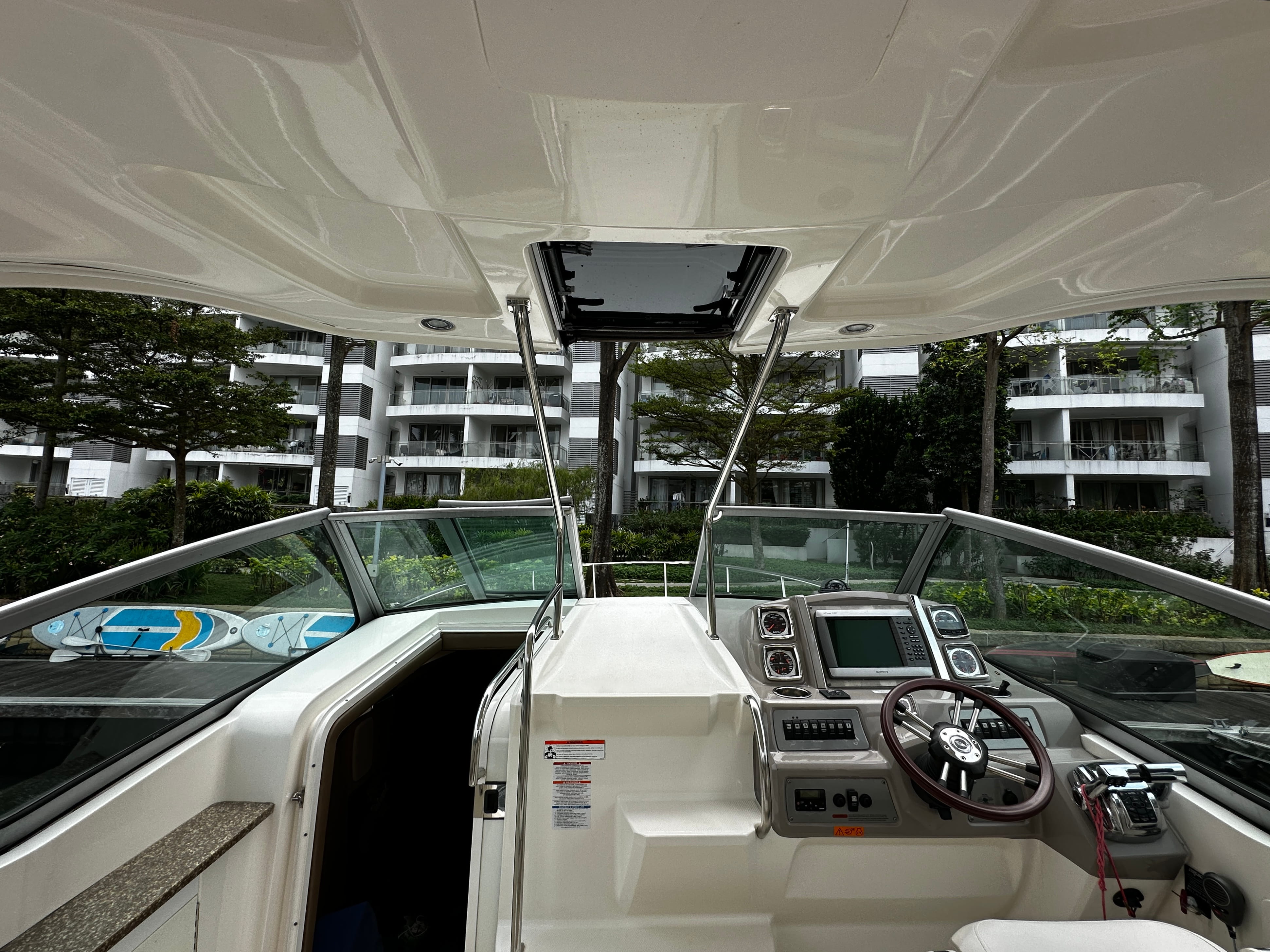 Chaparral 310 Signature · 2010 en venta en Singapur — foto 8