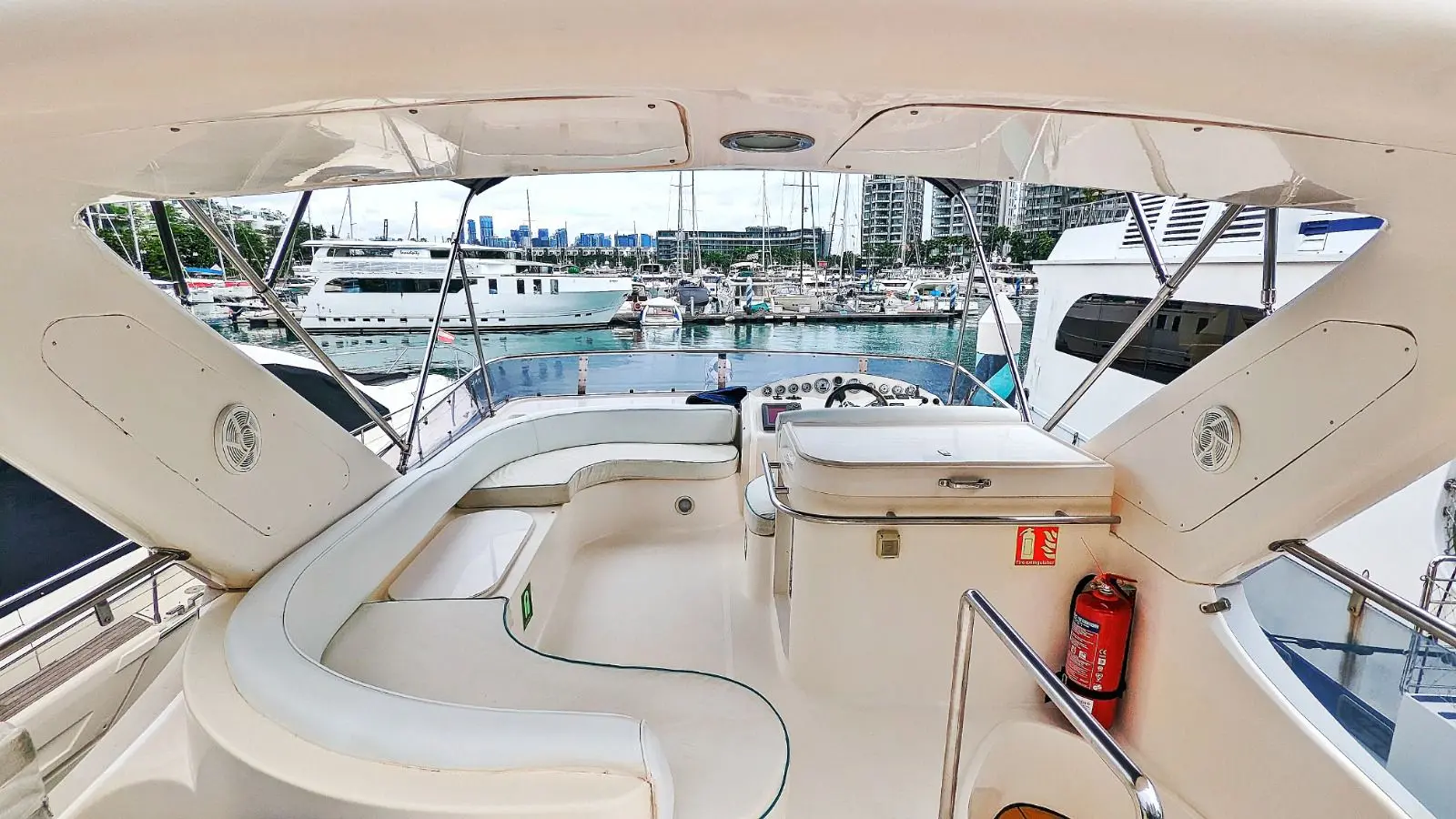 Gulf Craft Majesty 50 · 2012 en venta en Singapur — foto 2