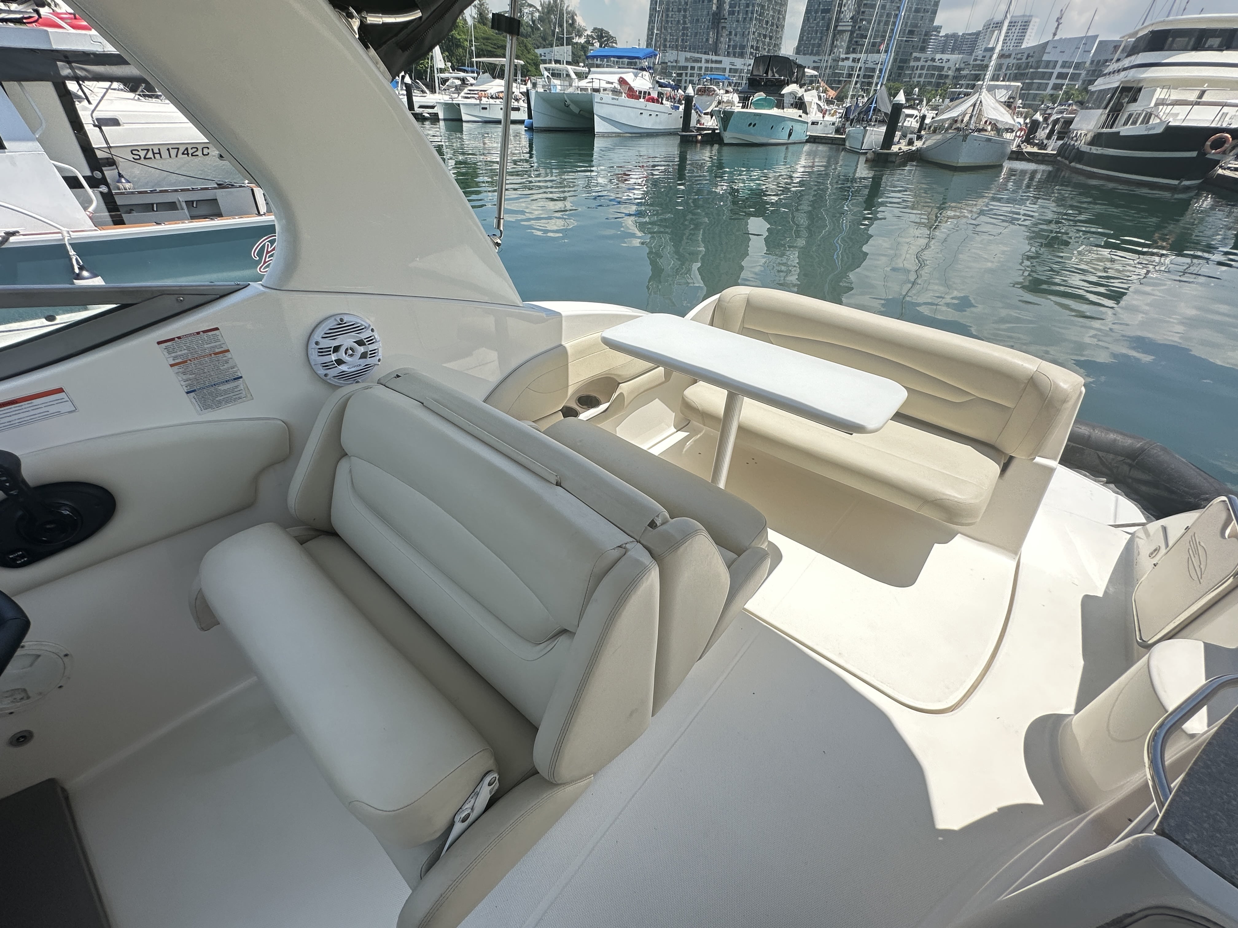 Chaparral 250 Signature · 2009 in vendita in Singapore — foto 6