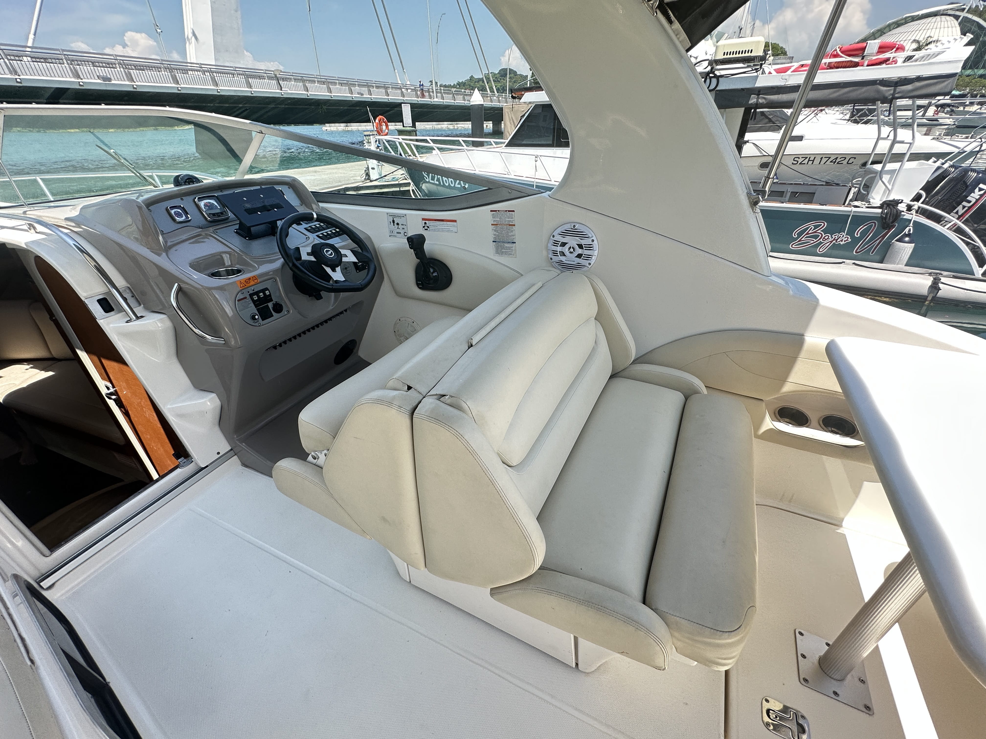 Chaparral 250 Signature · 2009 in vendita in Singapore — foto 8