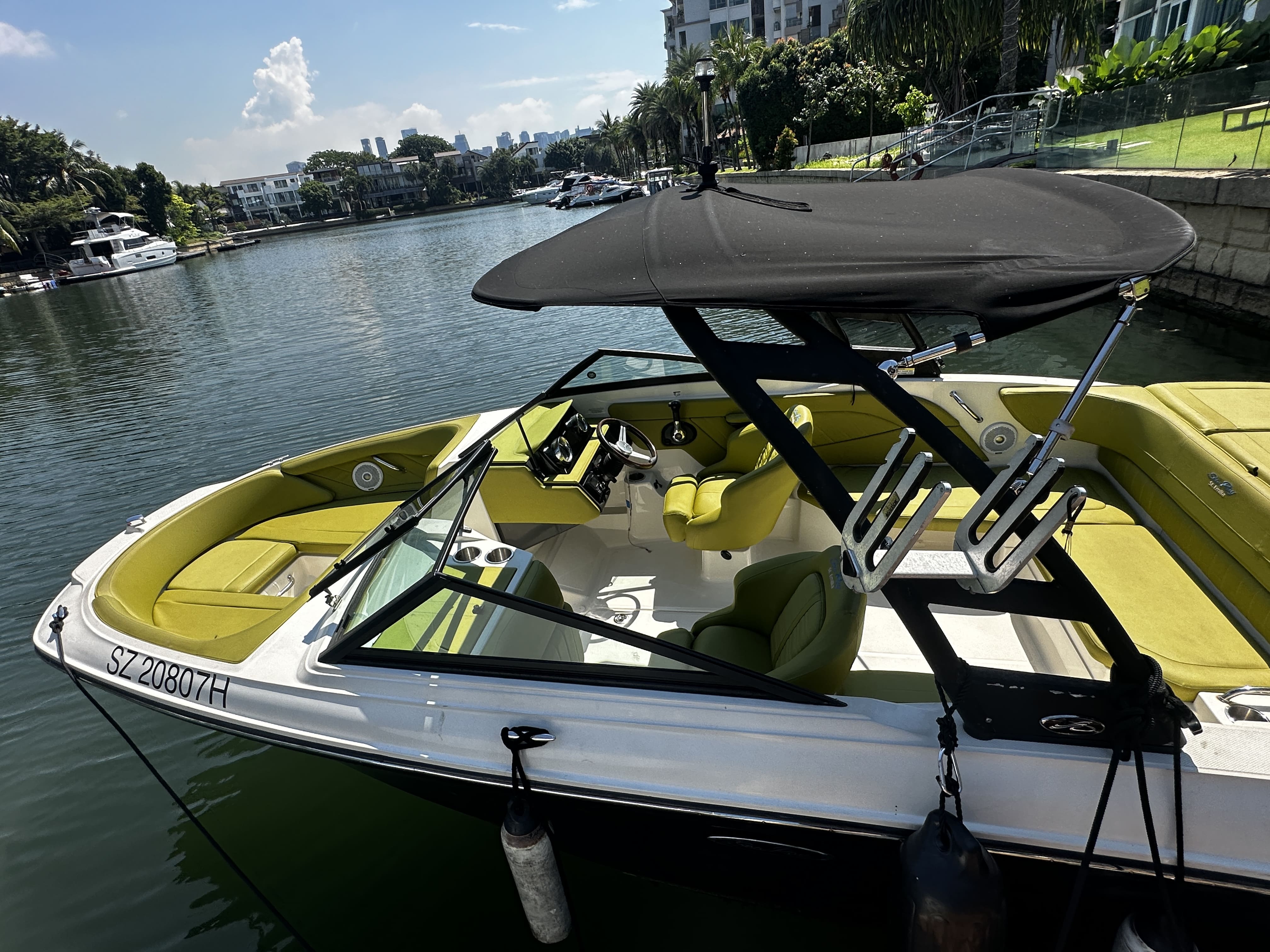 Sea Ray SPX 210 · 2018 in vendita in Singapore — foto 9