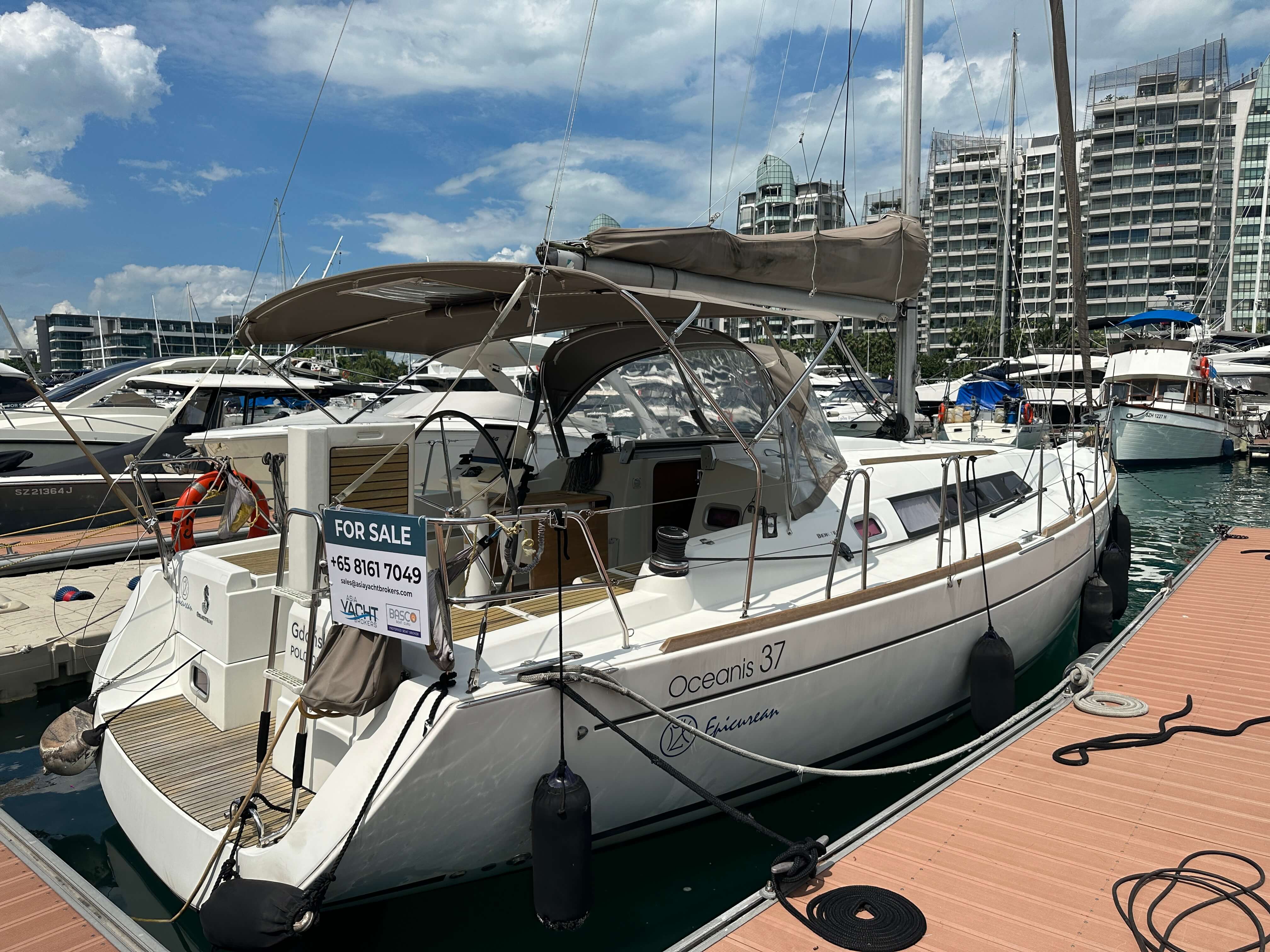 Beneteau Oceanis 37 · 2012 in vendita in Singapore — foto 2