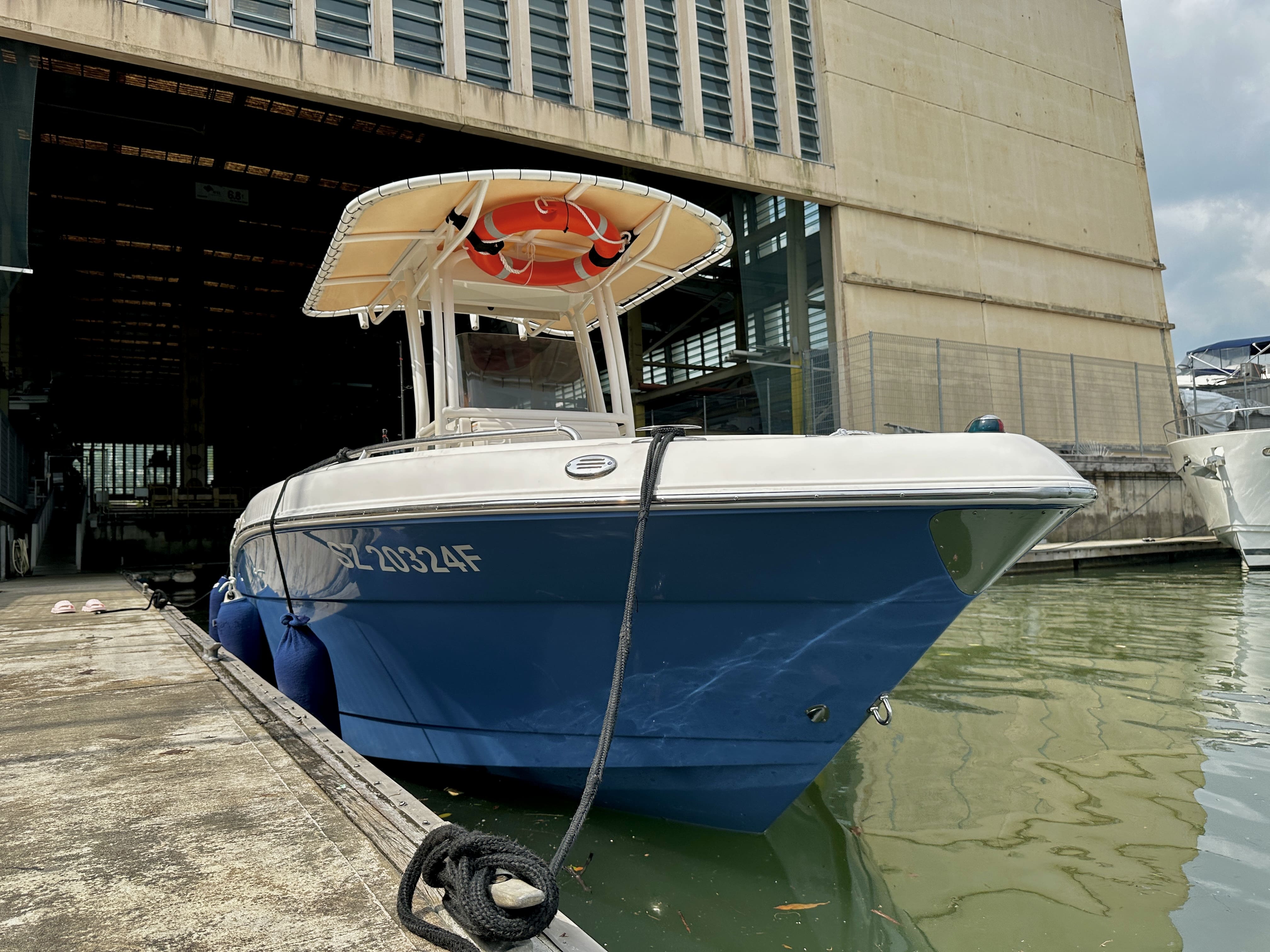 Robalo R222 · 2014 en venta en Singapur — foto 3
