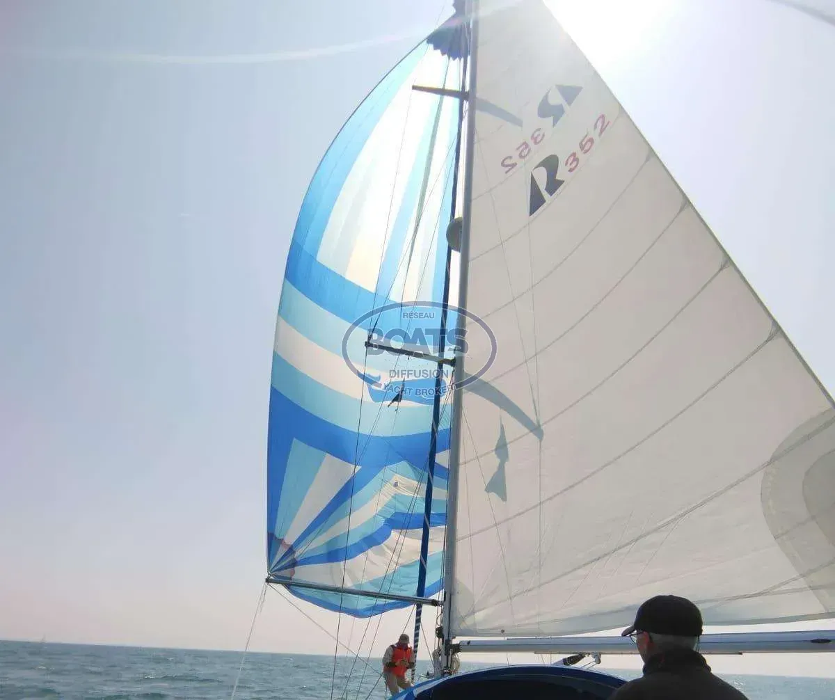 HALLBERG RASSY 352 · 1981 en venta en Otra zona — foto 4