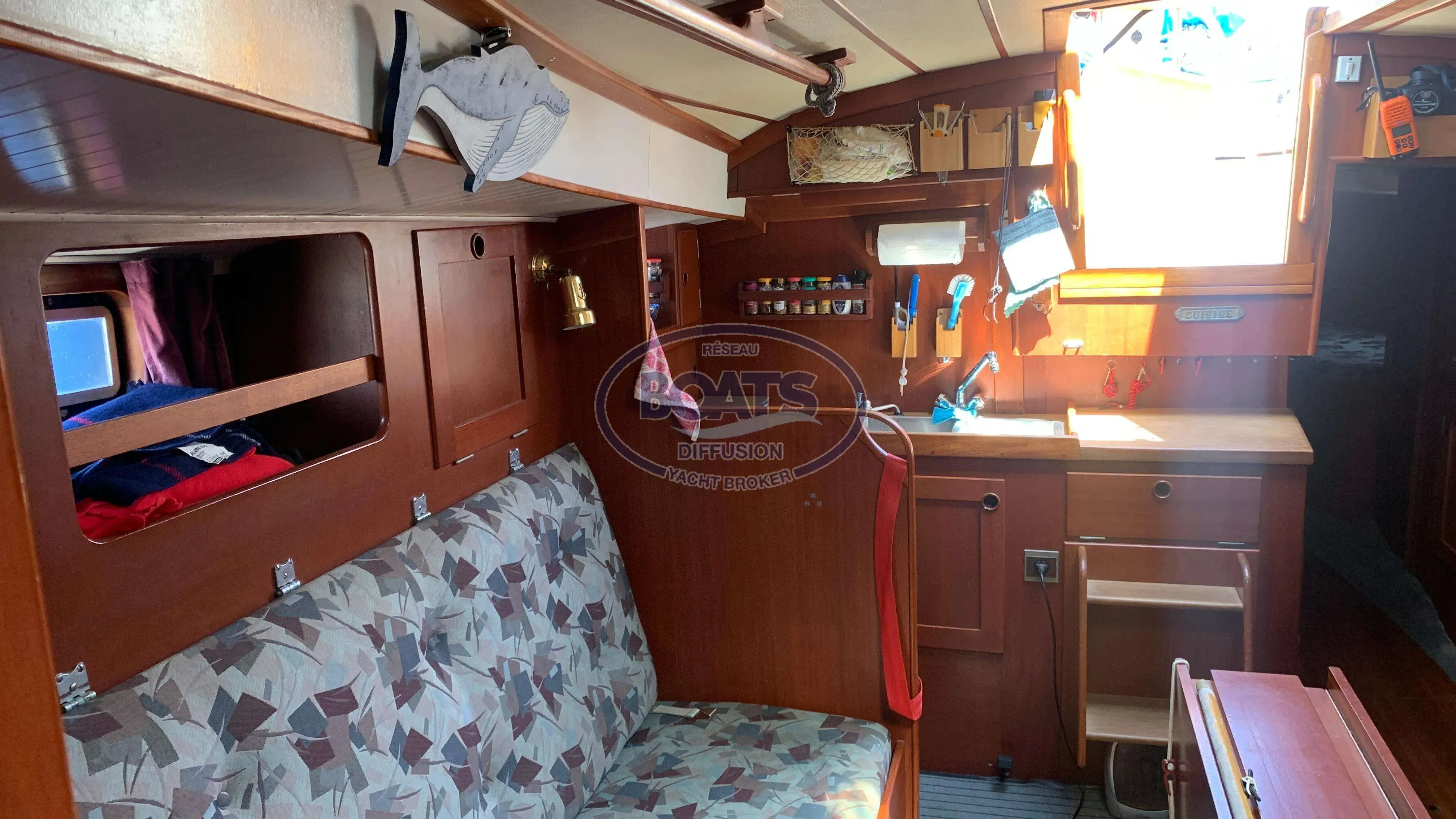 HALLBERG RASSY 352 · 1981 en venta en Otra zona — foto 6