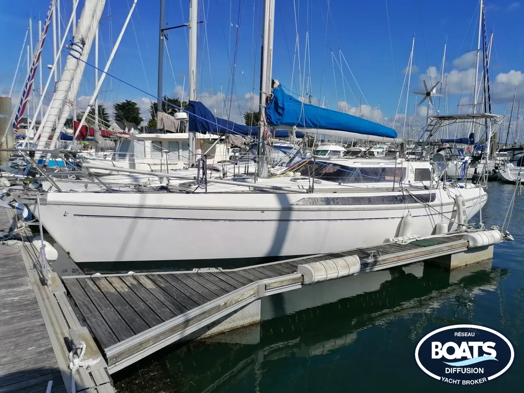 JEANNEAU ESPACE 1100 · 1988 for sale in Other area — photo 1