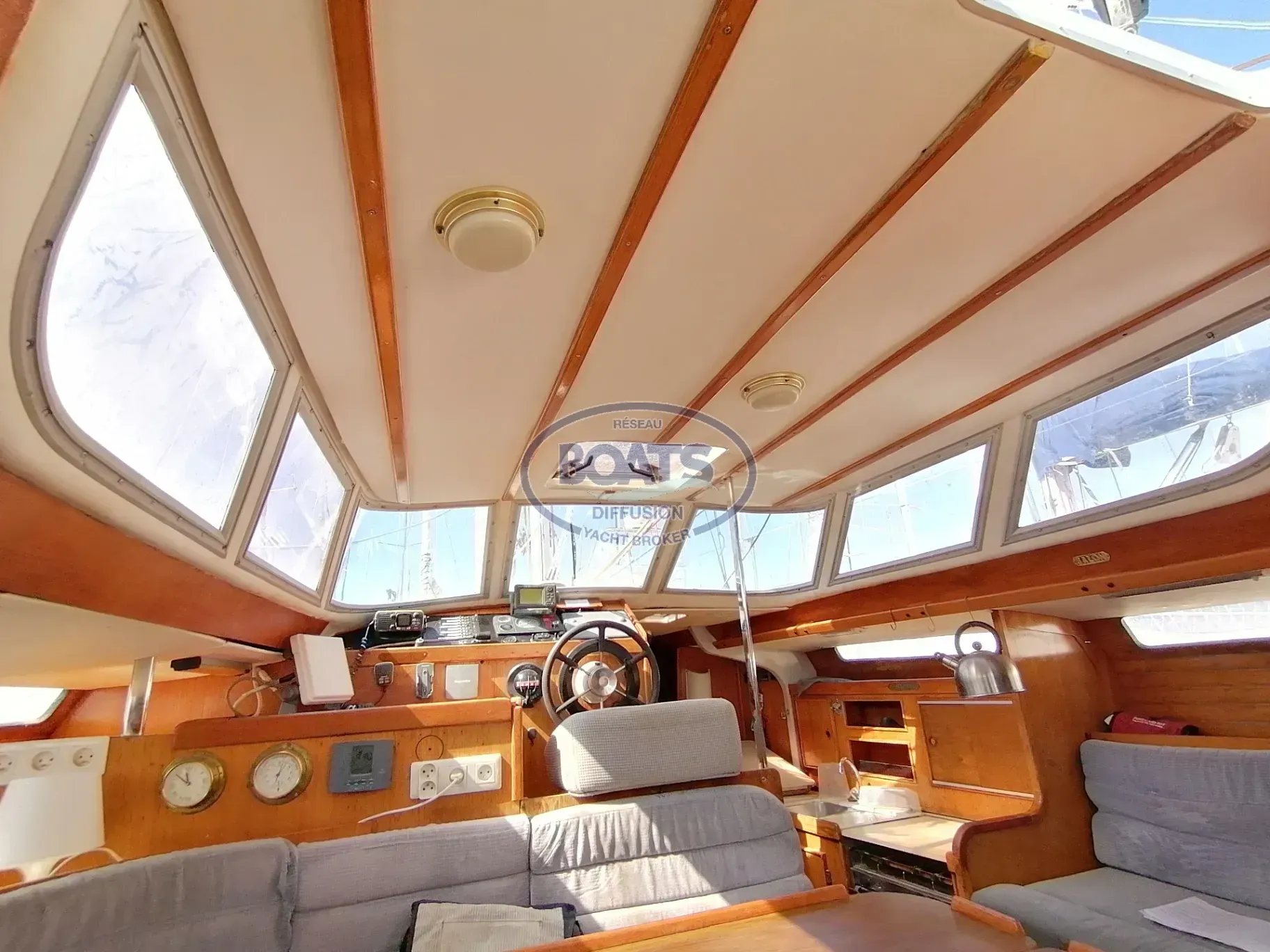 JEANNEAU ESPACE 1100 · 1988 for sale in Other area — photo 2