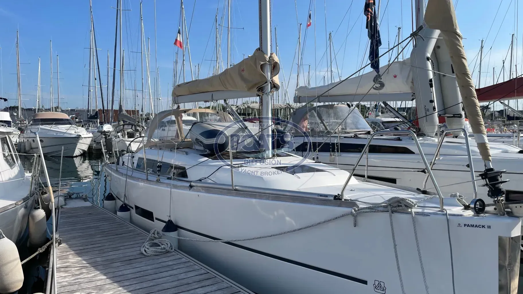 Dufour 310 GRAND LARGE · 2017 en venta en Otra zona — foto 2