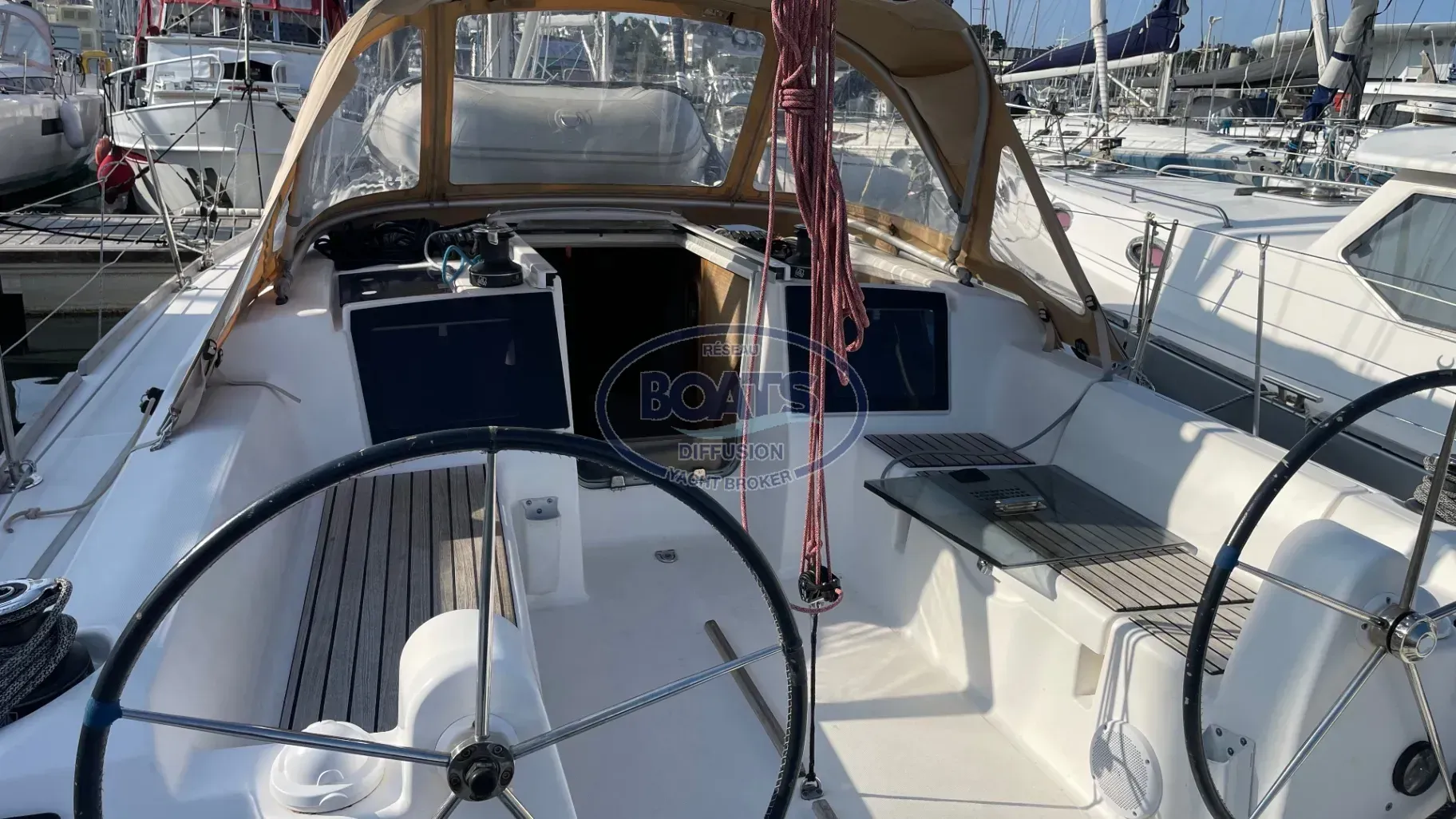 Dufour 310 GRAND LARGE · 2017 en venta en Otra zona — foto 6