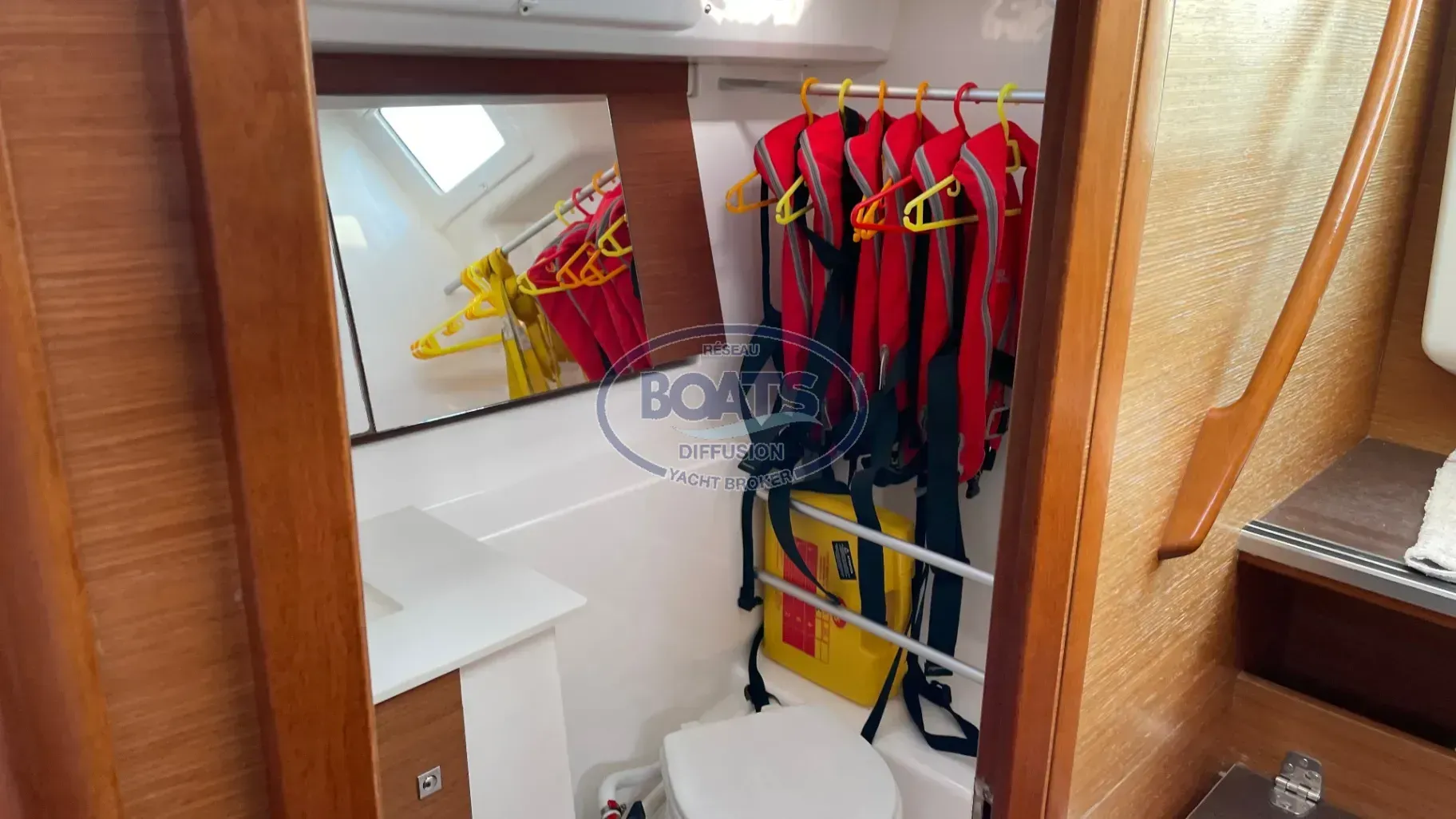 Dufour 310 GRAND LARGE · 2017 en venta en Otra zona — foto 8