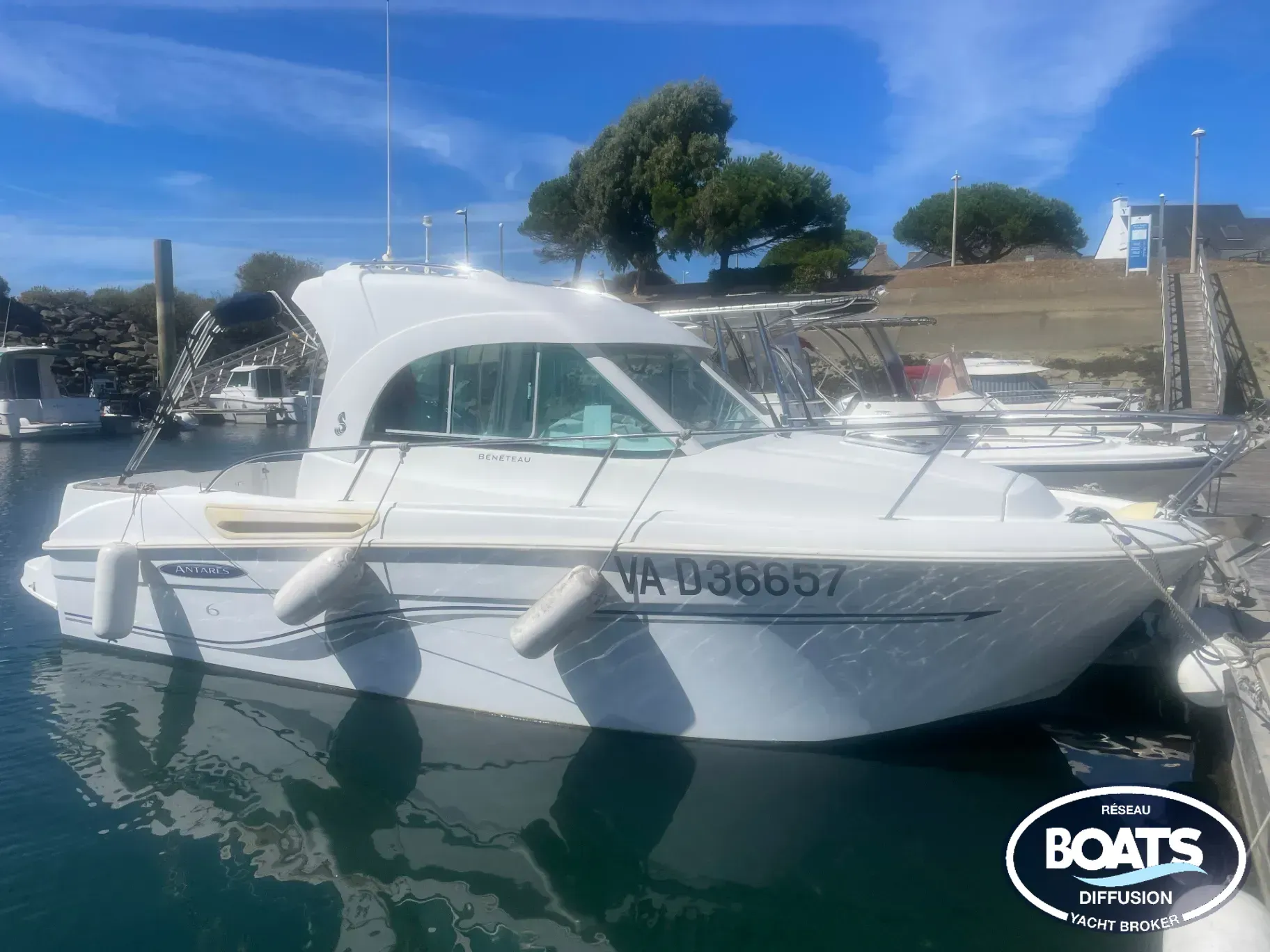 BENETEAU ANTARES 6 · 2006 in vendita in Altra zona — foto 1