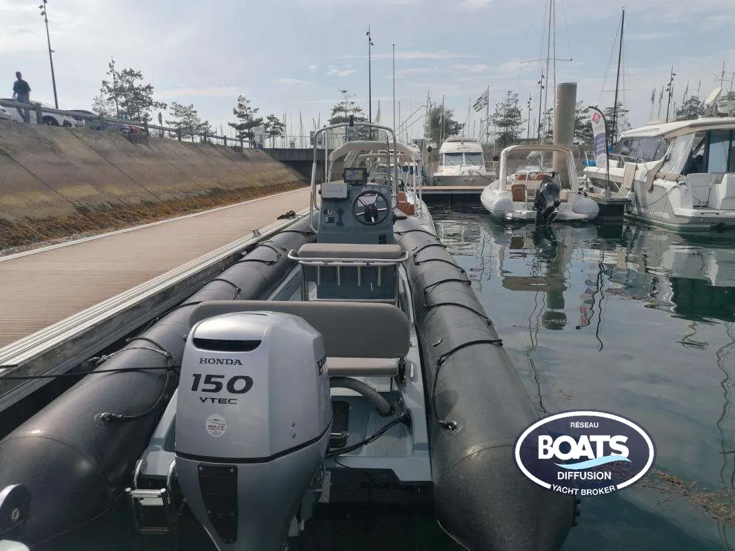 Bombard EXPLORER 700 NEO · 2021 in vendita in Altra zona — foto 1