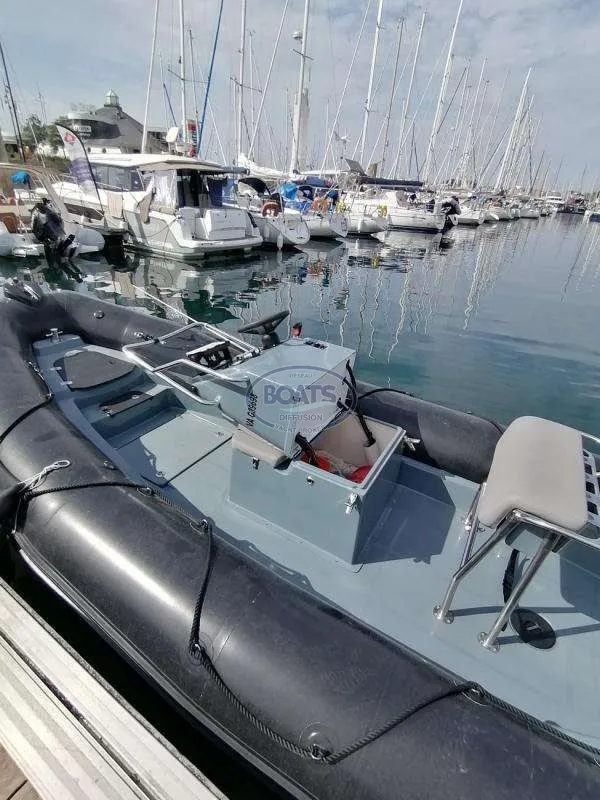 Bombard EXPLORER 700 NEO · 2021 in vendita in Altra zona — foto 7