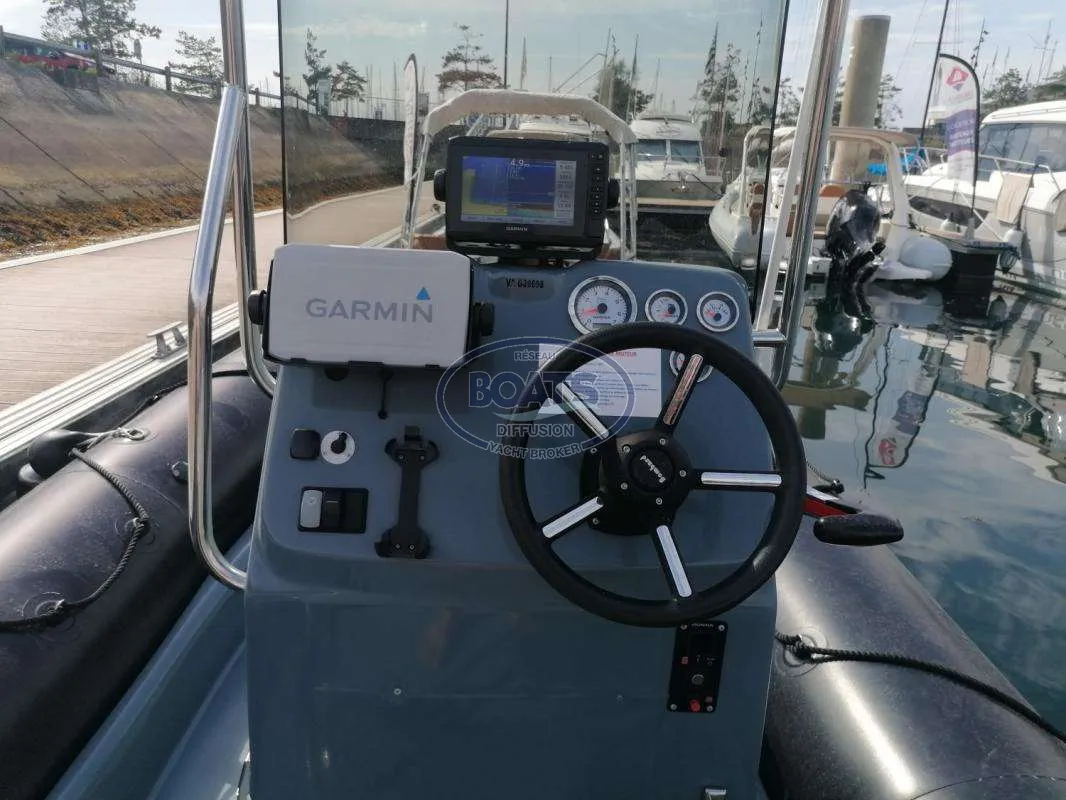 Bombard EXPLORER 700 NEO · 2021 in vendita in Altra zona — foto 9