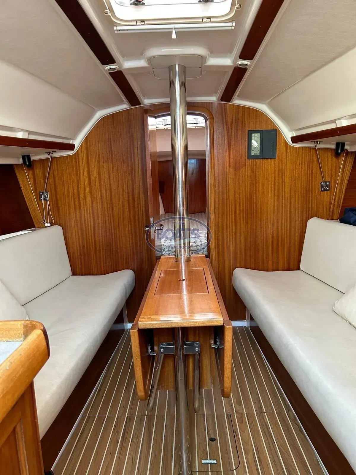 Dufour 32 classic · 2000 in vendita in Altra zona — foto 4