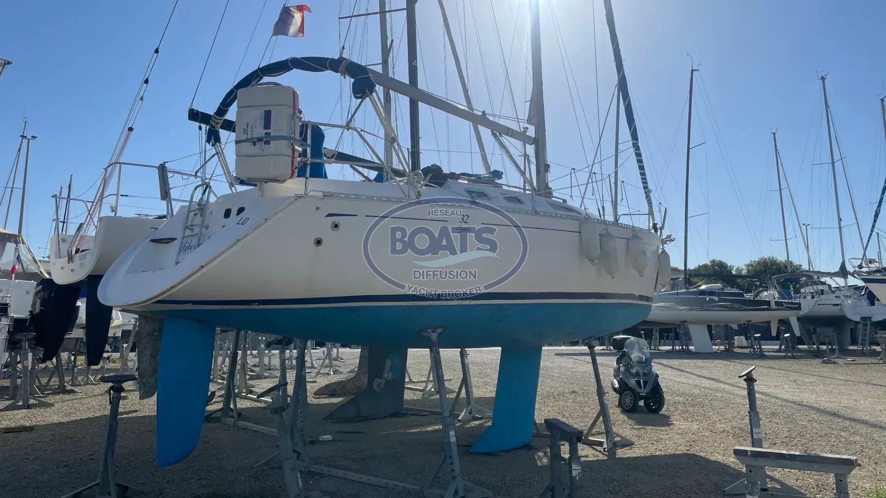Dufour 32 classic · 2000 in vendita in Altra zona — foto 9