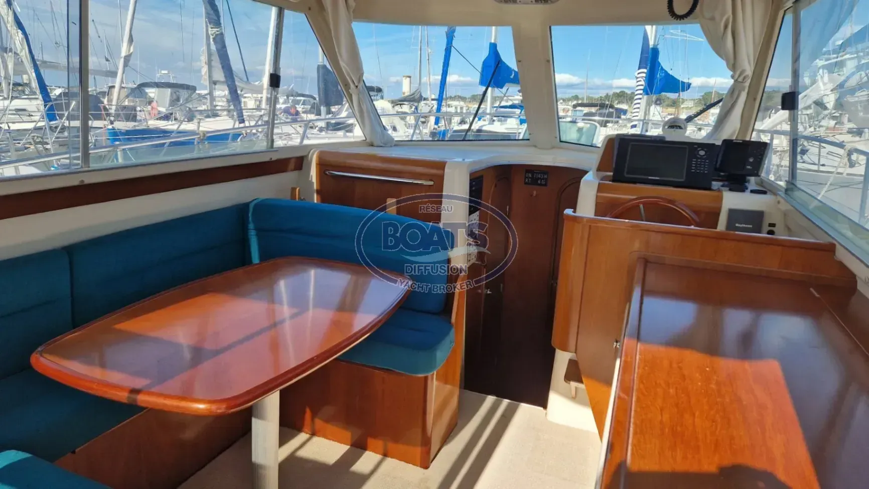 BENETEAU ANTARES SERIE 9 · 2000 zu verkaufen – Andere Region — Foto 2