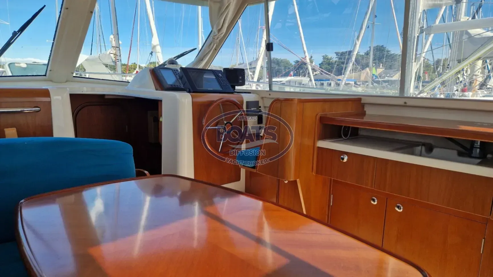 BENETEAU ANTARES SERIE 9 · 2000 zu verkaufen – Andere Region — Foto 4