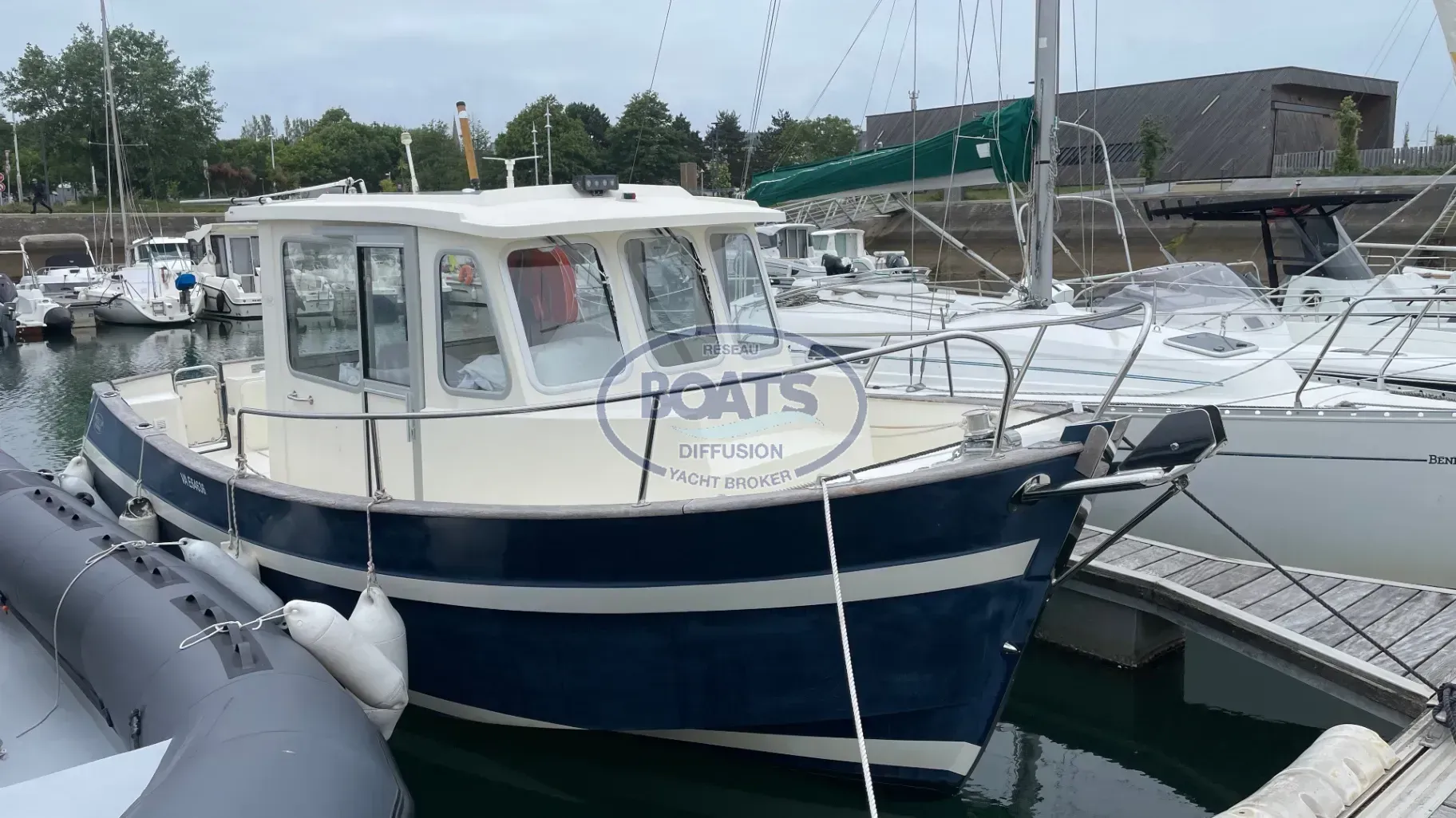 Rhea 730 Fishing · 2011 en venta en Otra zona — foto 2