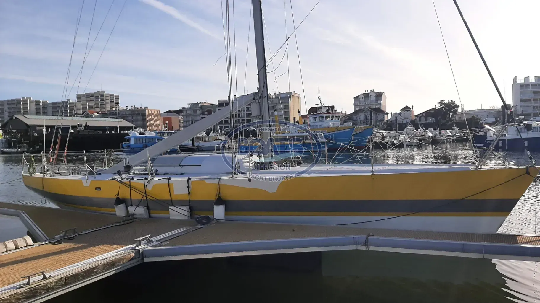 BENETEAU Two Ton Rubis (Ex CORUM II Admiral’s Cup 1991) · 1989 à vendre – Autre zone — photo 8