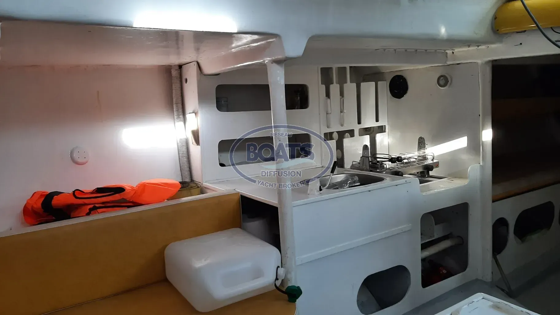 BENETEAU Two Ton Rubis (Ex CORUM II Admiral’s Cup 1991) · 1989 à vendre – Autre zone — photo 9