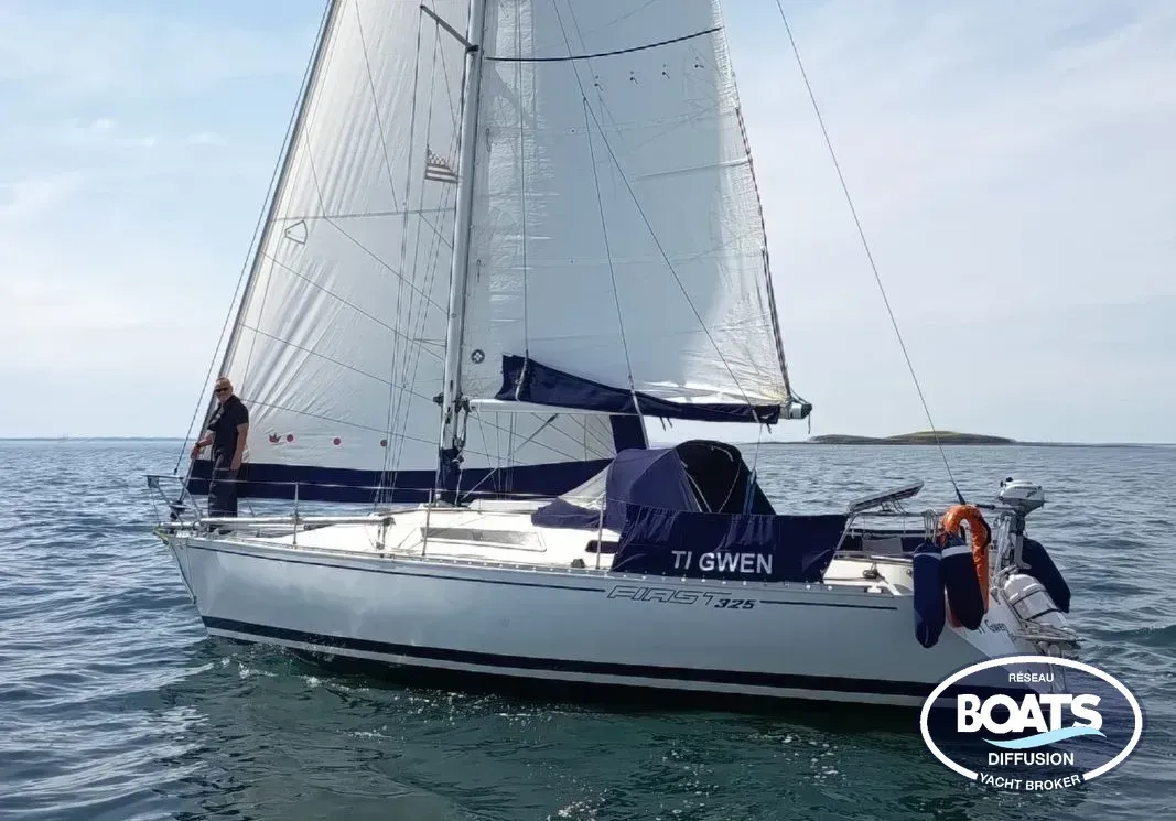 BENETEAU FIRST 325 · 1986 en venta en Otra zona — foto 1