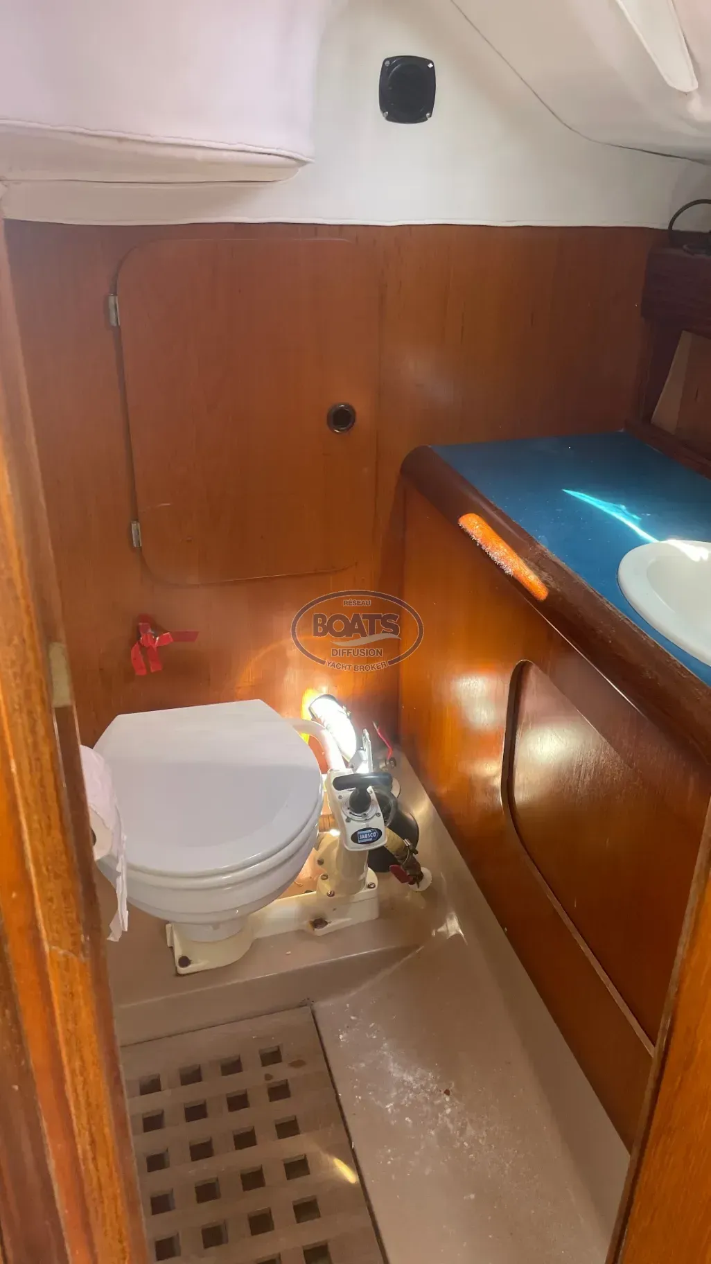 BENETEAU FIRST 325 · 1986 en venta en Otra zona — foto 10