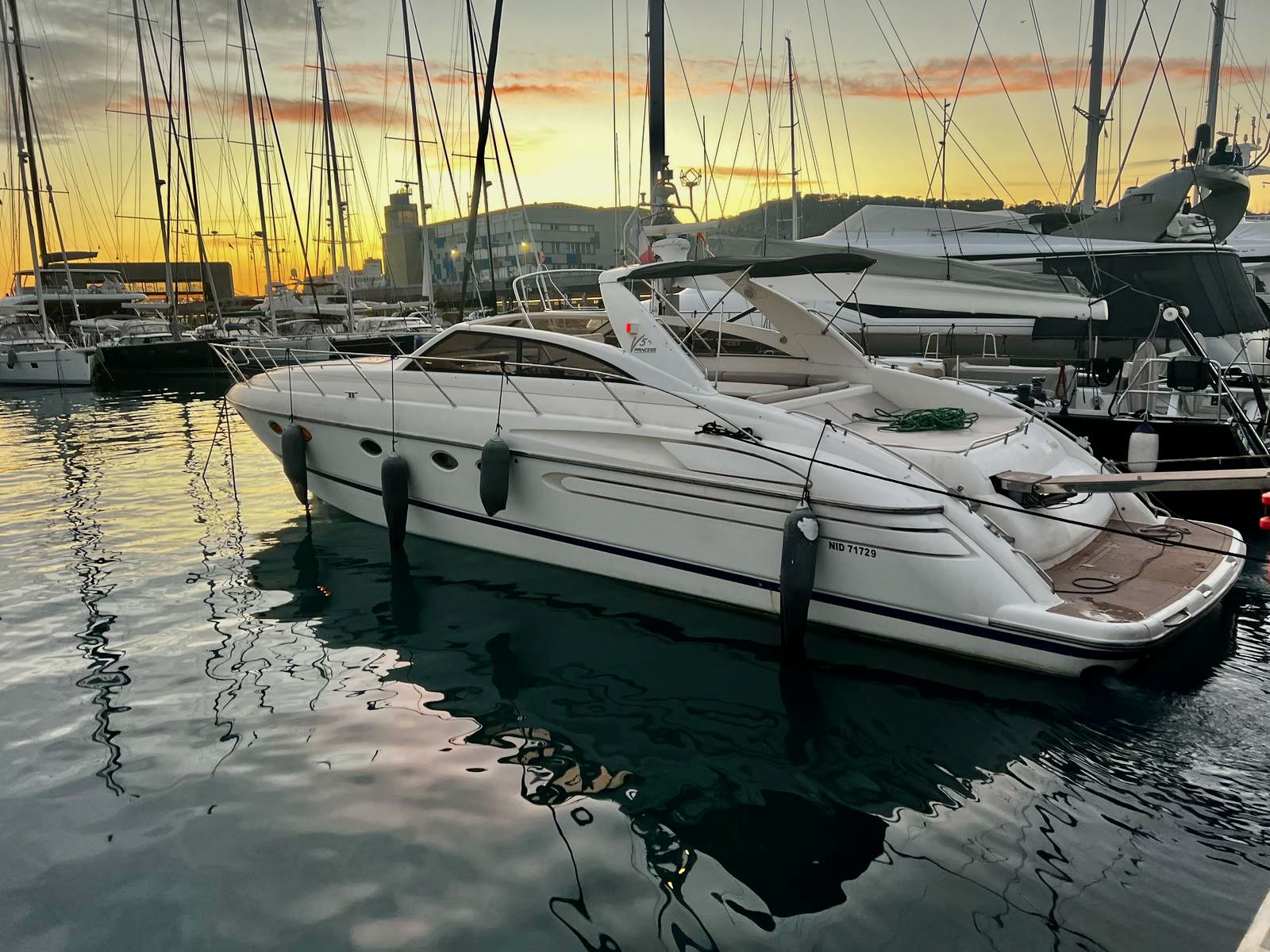 Princess V55 · 1997 in vendita in Barcellona e Maresme — foto 3