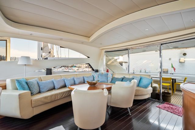 Pershing 76 · 2005 zu verkaufen – Andere Region — Foto 6