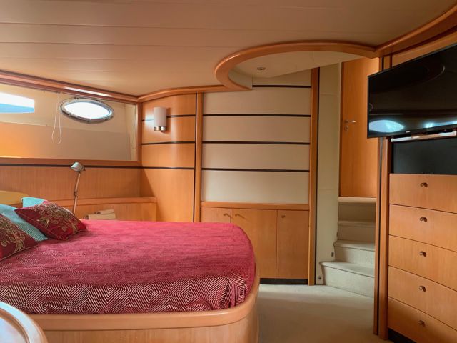 Pershing 76 · 2005 zu verkaufen – Andere Region — Foto 8