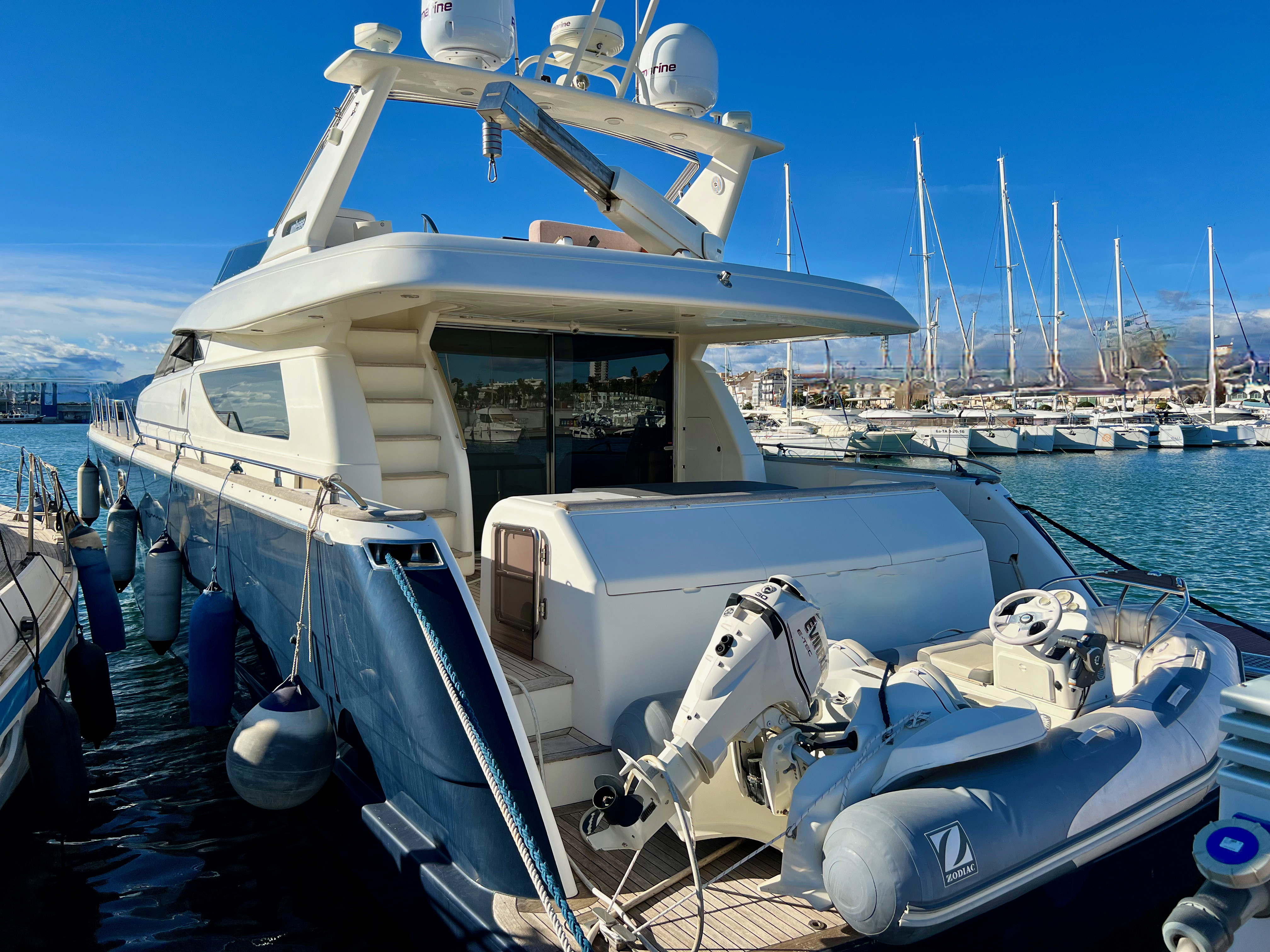 Uniesse 72 MY · 2002 in vendita in Costa Dorada e Tarragona — foto 2
