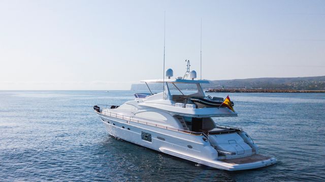 Astondoa 72 GLX · 2002 en venta en Valencia y Castellón — foto 2