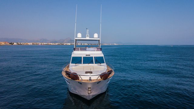 Astondoa 72 GLX · 2002 en venta en Valencia y Castellón — foto 5