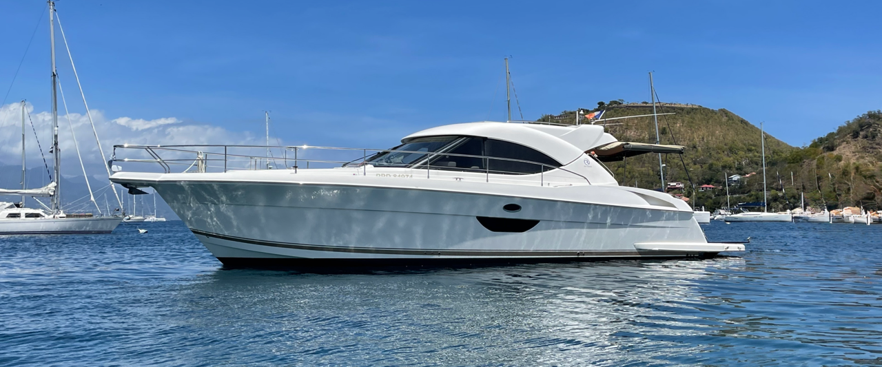 Riviera 4400 Sport Yacht · 2008 en venta en Martinica — foto 1