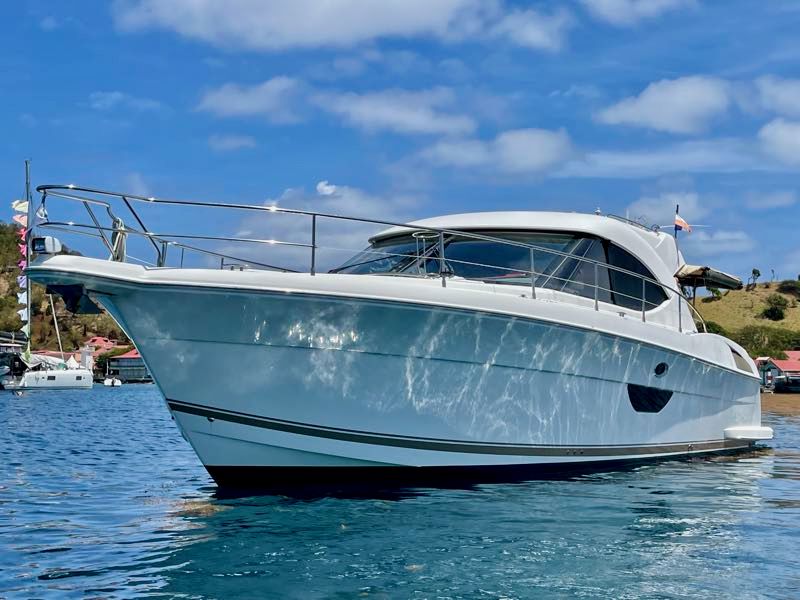 Riviera 4400 Sport Yacht · 2008 en venta en Martinica — foto 2