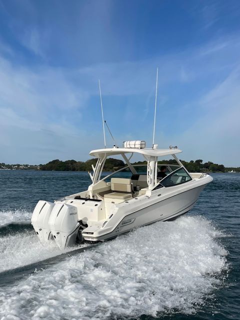Boston Whaler Vantage 280 · 2021 for sale in Brittany — photo 2