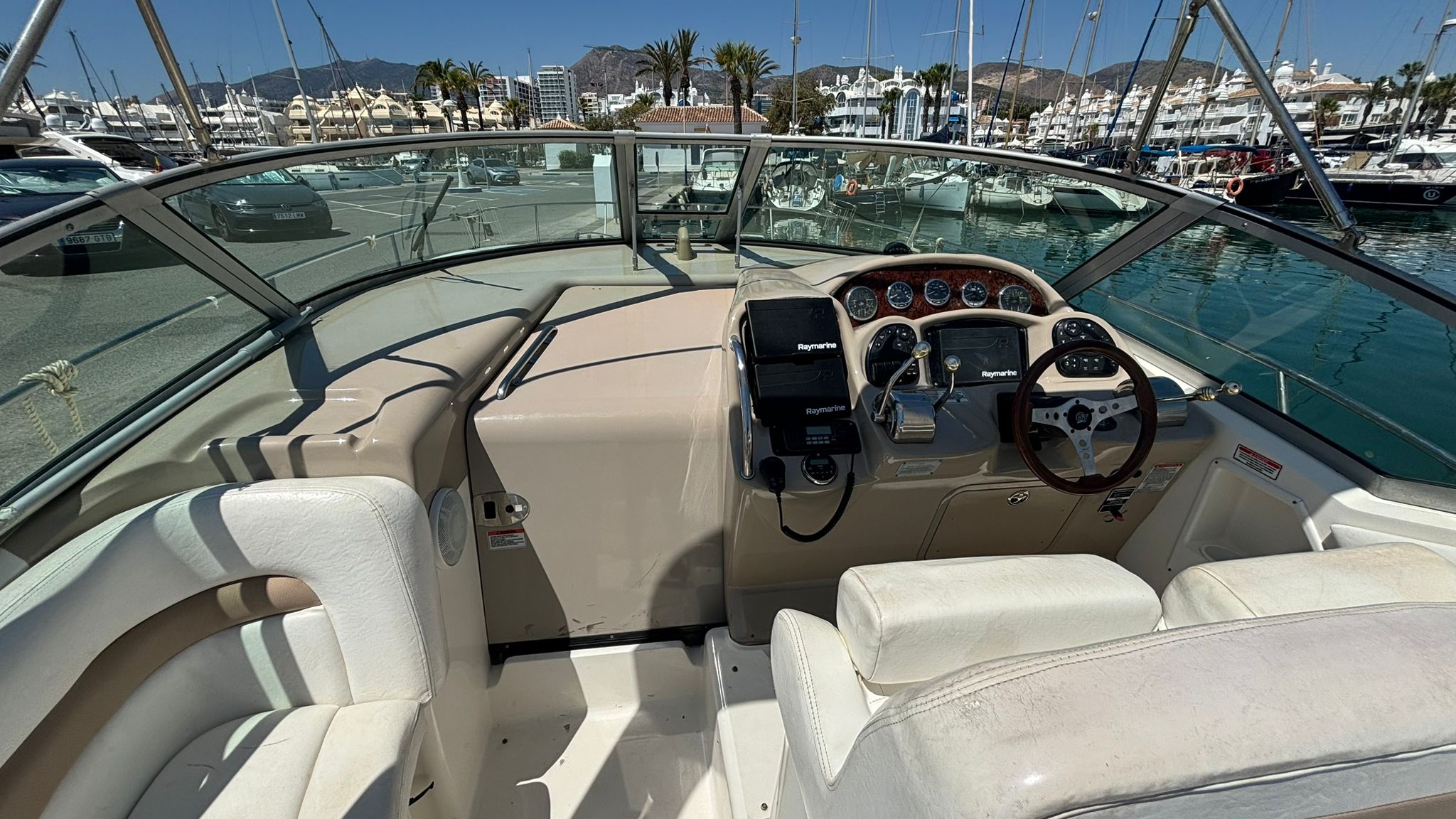 Sea ray 320 sundancer · 2004 en venta en Málaga y Costa del Sol — foto 2