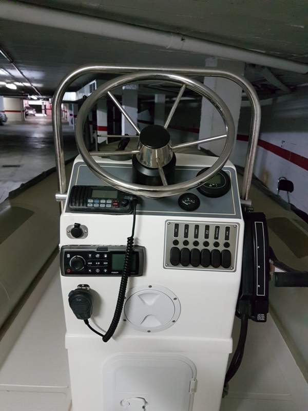 Sea Pro 6.2 centre console rib · 2013 in vendita in Málaga e Costa del Sol — foto 10